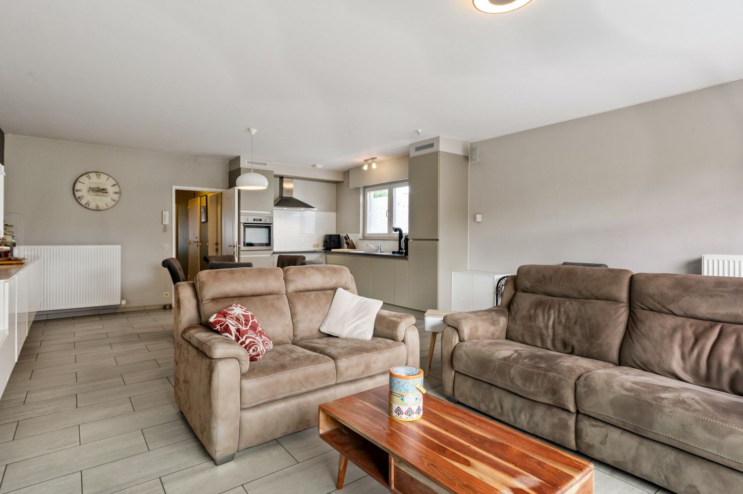 Instapklaar appartement met 2 slaapkamers, zonnige tuin en garage te Wommelgem foto 5