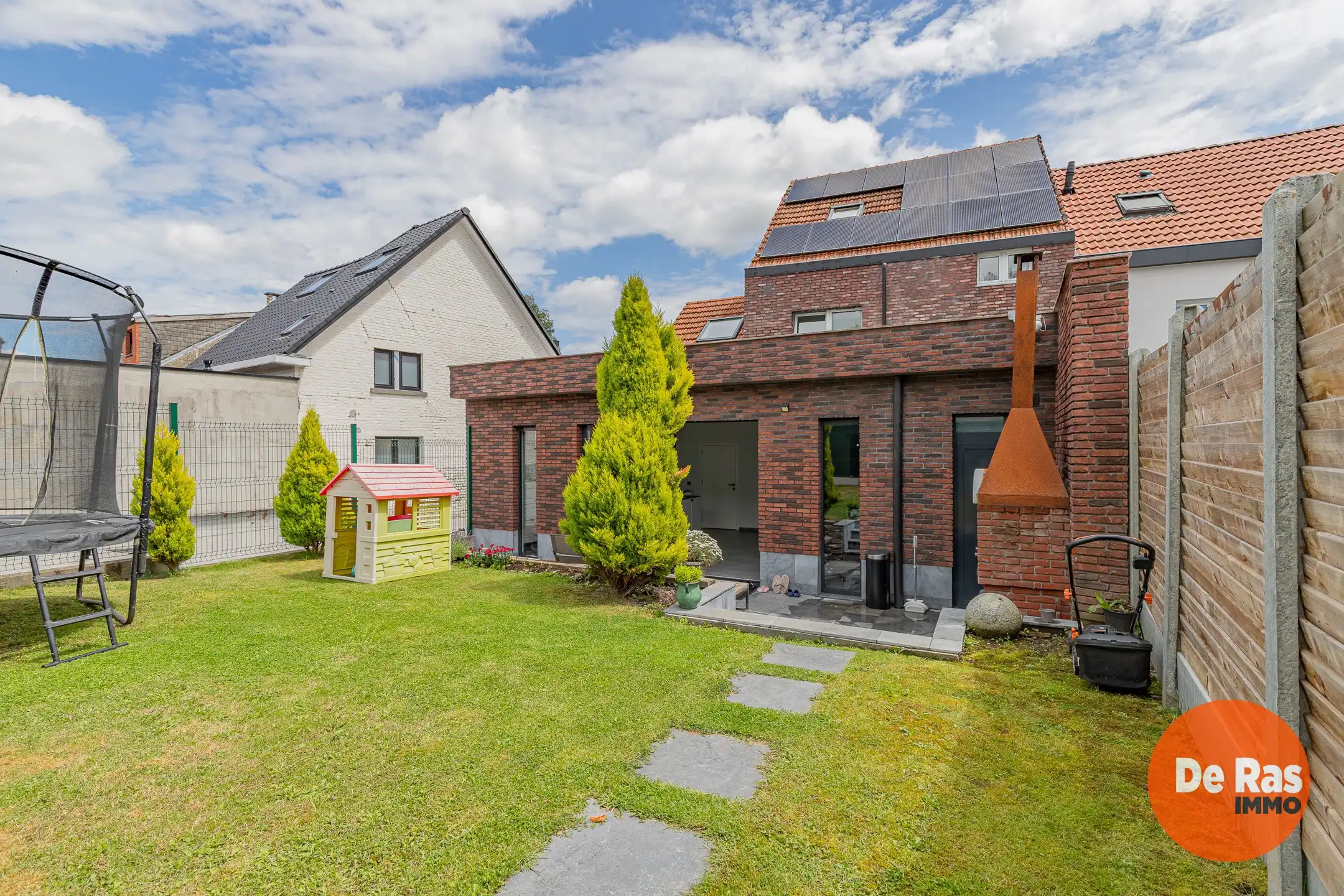 WELLE - instapklare gezinswoning met 4 slkp en tuin! foto 2