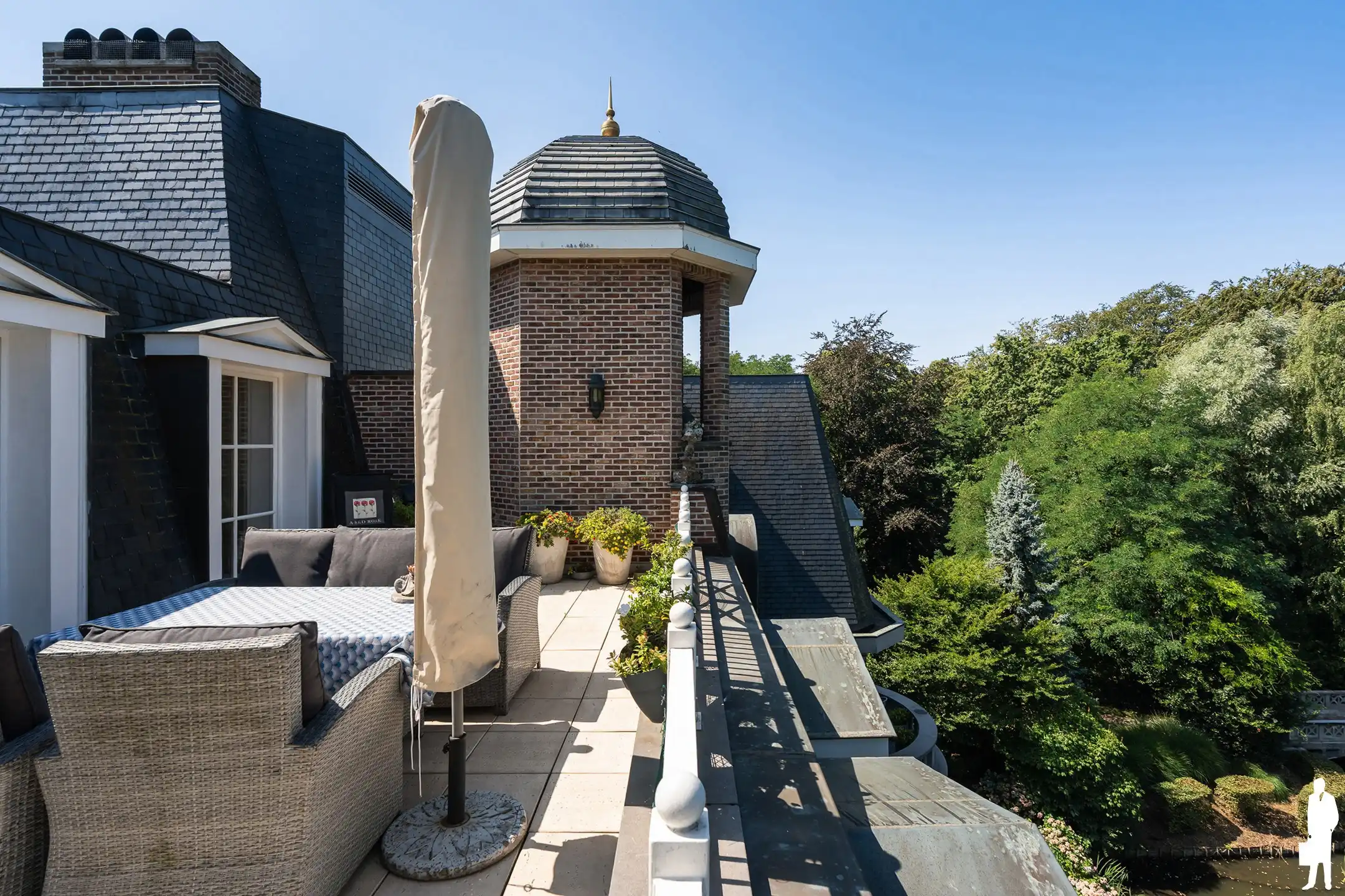Exclusieve duplex-penthouse van ca. 213 m² in kasteel Blauwhof met 2 terrassen, lift en garagebox foto 14