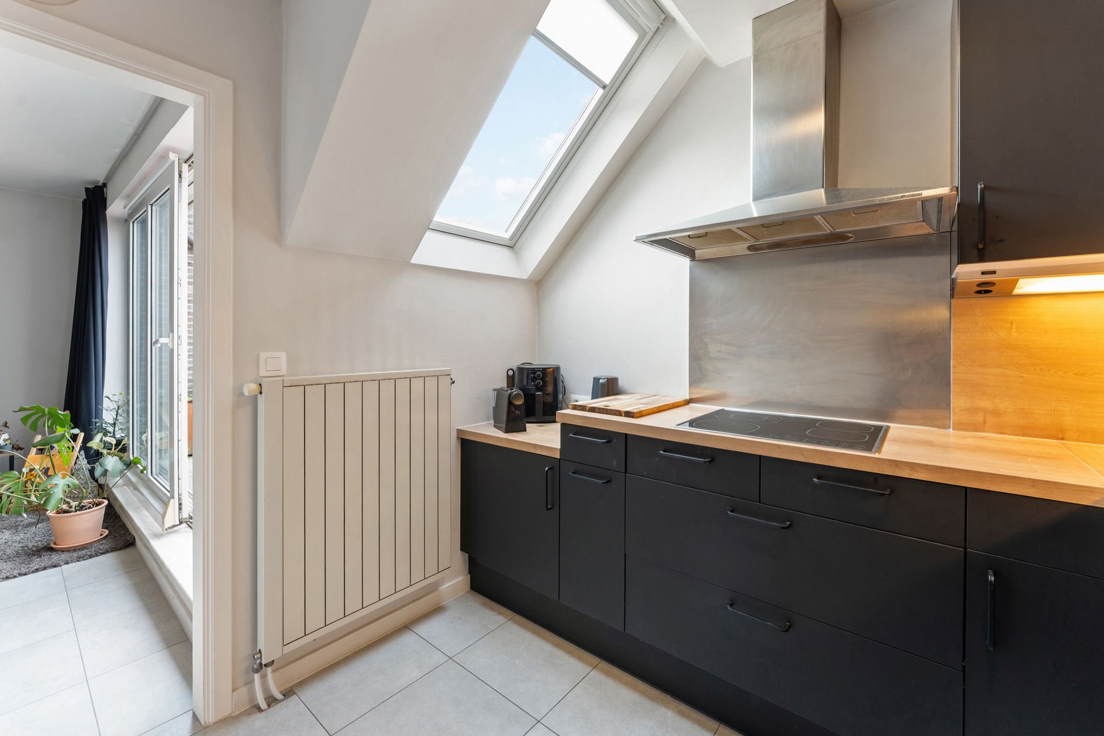 Instapklaar duplex appartement te Bilzen foto 13