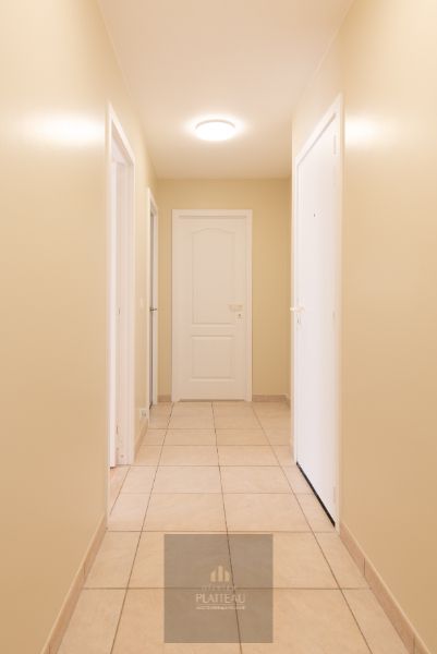 Groot (96m²) zongericht appartement met 2 slaapkamers. foto 25