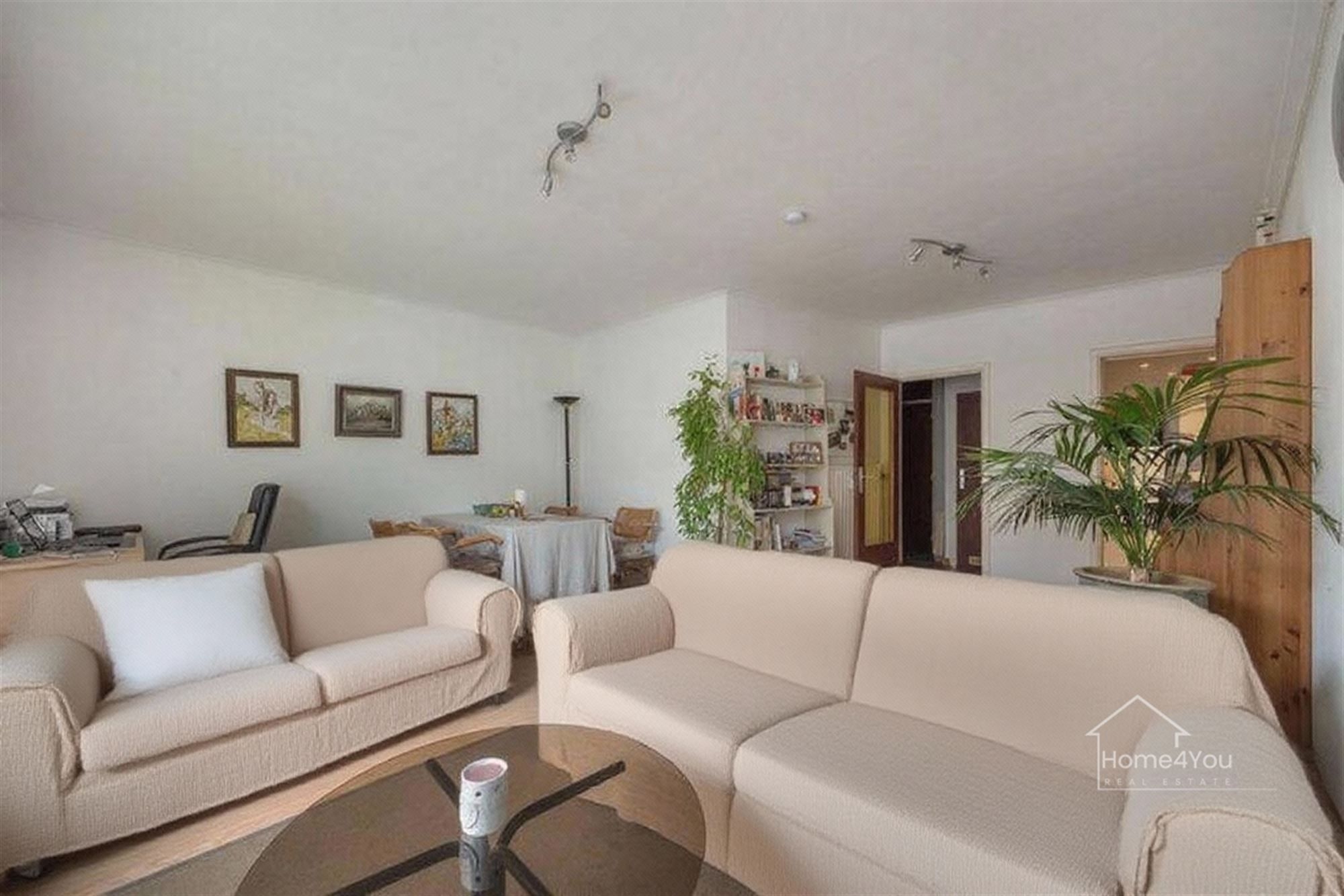 1-Slaapkamer appartement in het hart van Berchem te koop! foto 2