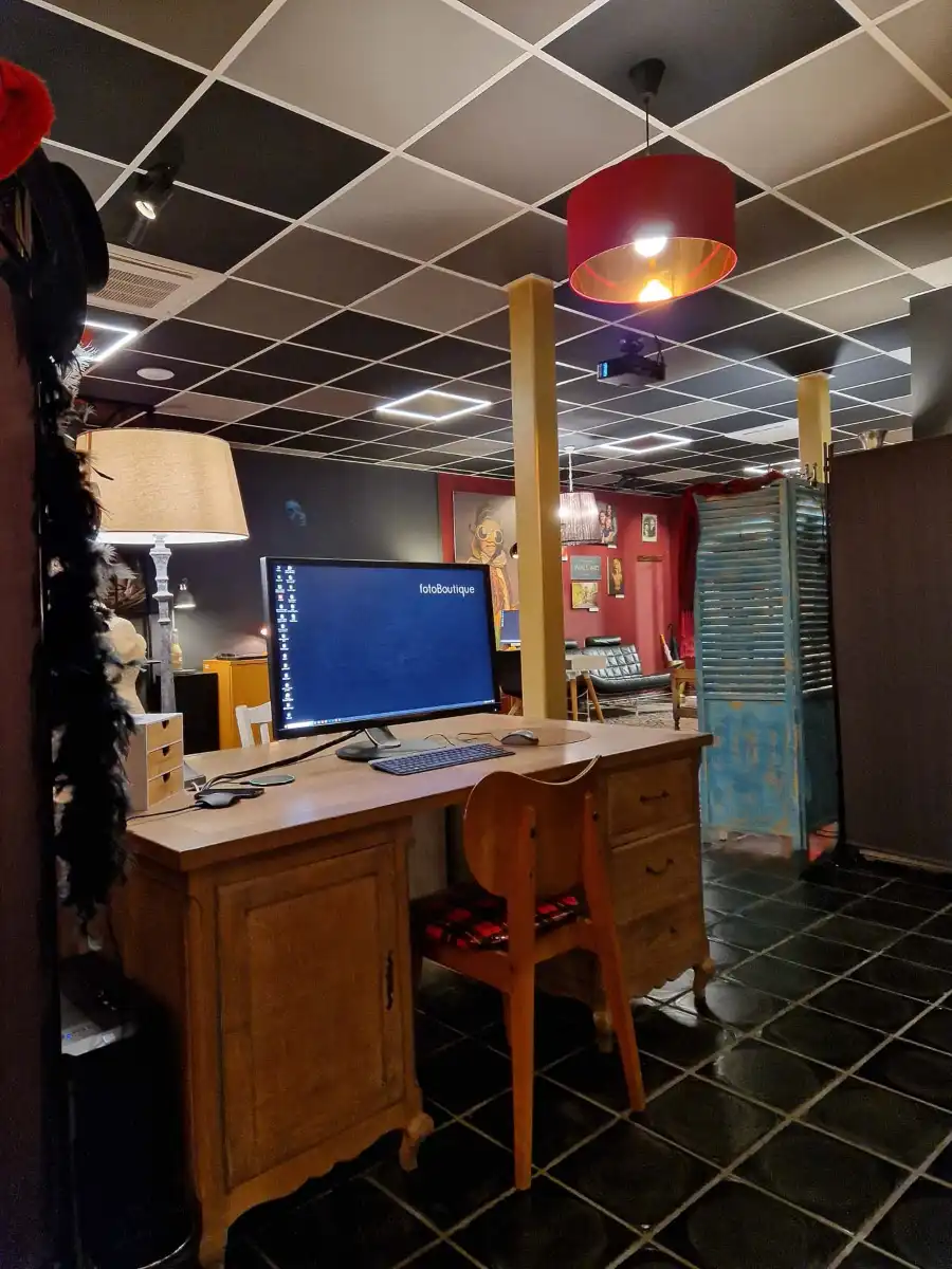 Ruim en verzorgd handelspand op commerciële ligging foto 13