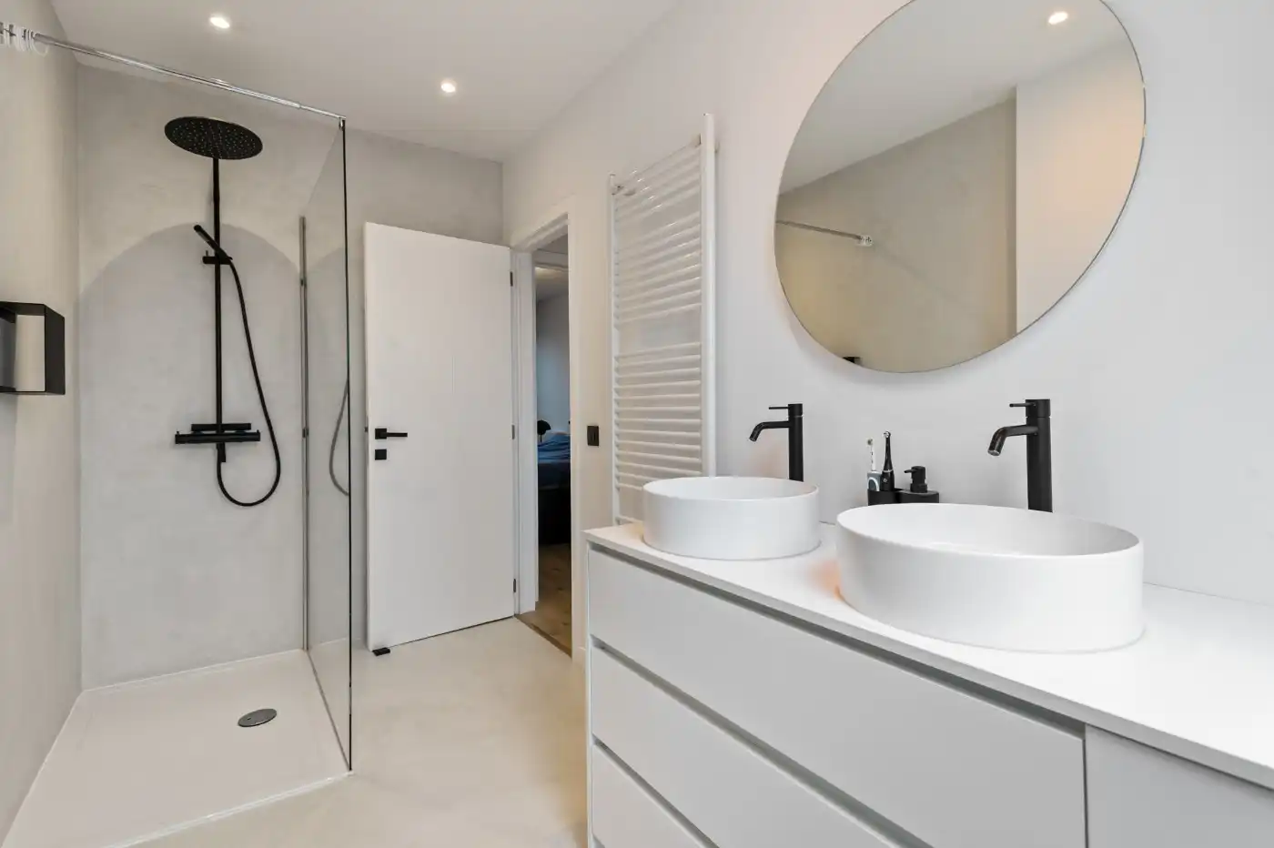 Stijlvol app. op 2e verd. met 2 slpk., groot terras en autostaanplaats foto 20