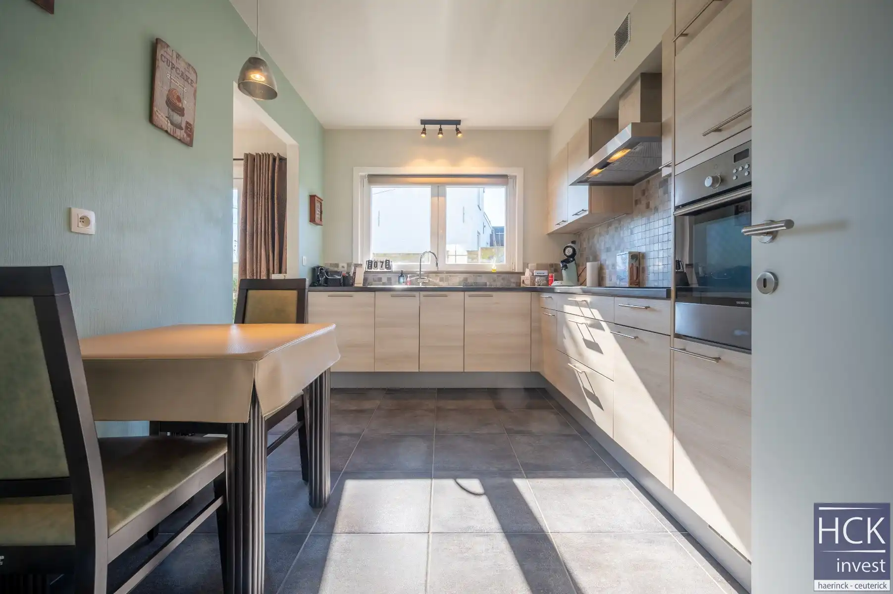 KRUISHOUTEM - Prachtige, instapklare en energiezuinig woning met 3 SLPK foto 13
