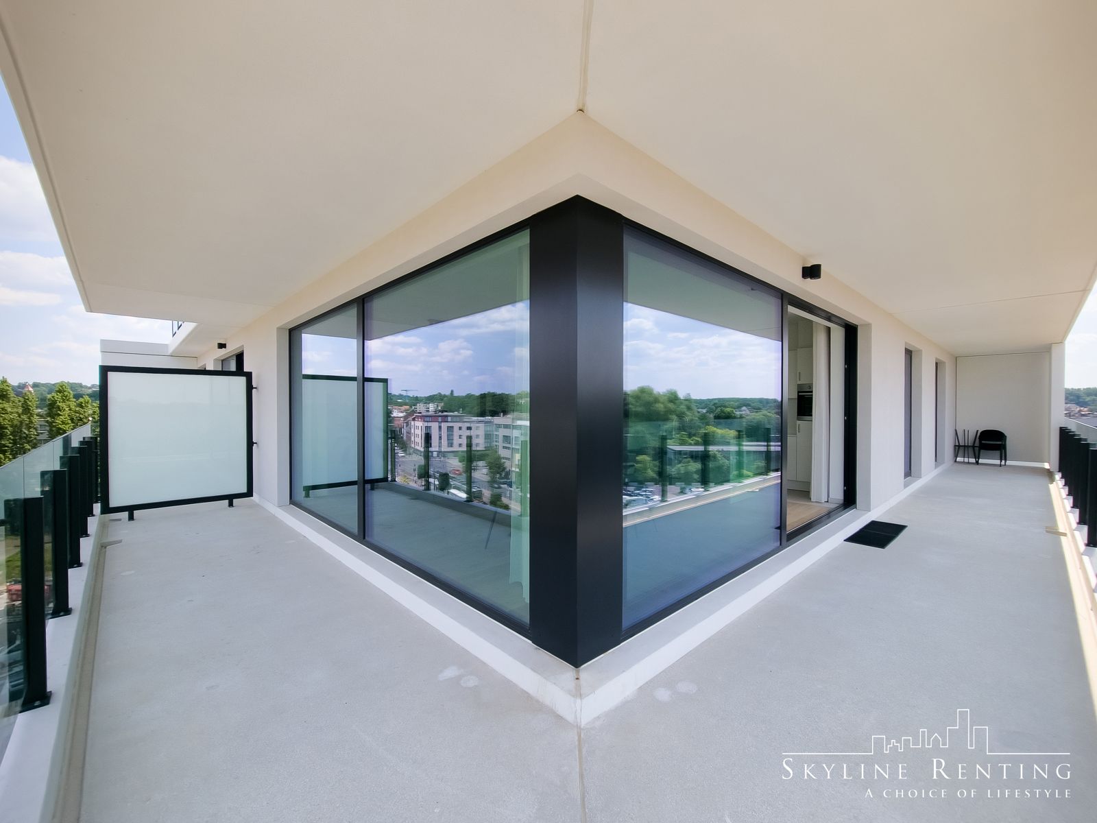 Prachtig gemeubeld 2 slaapkamer appartement met groot TERRAS foto 8