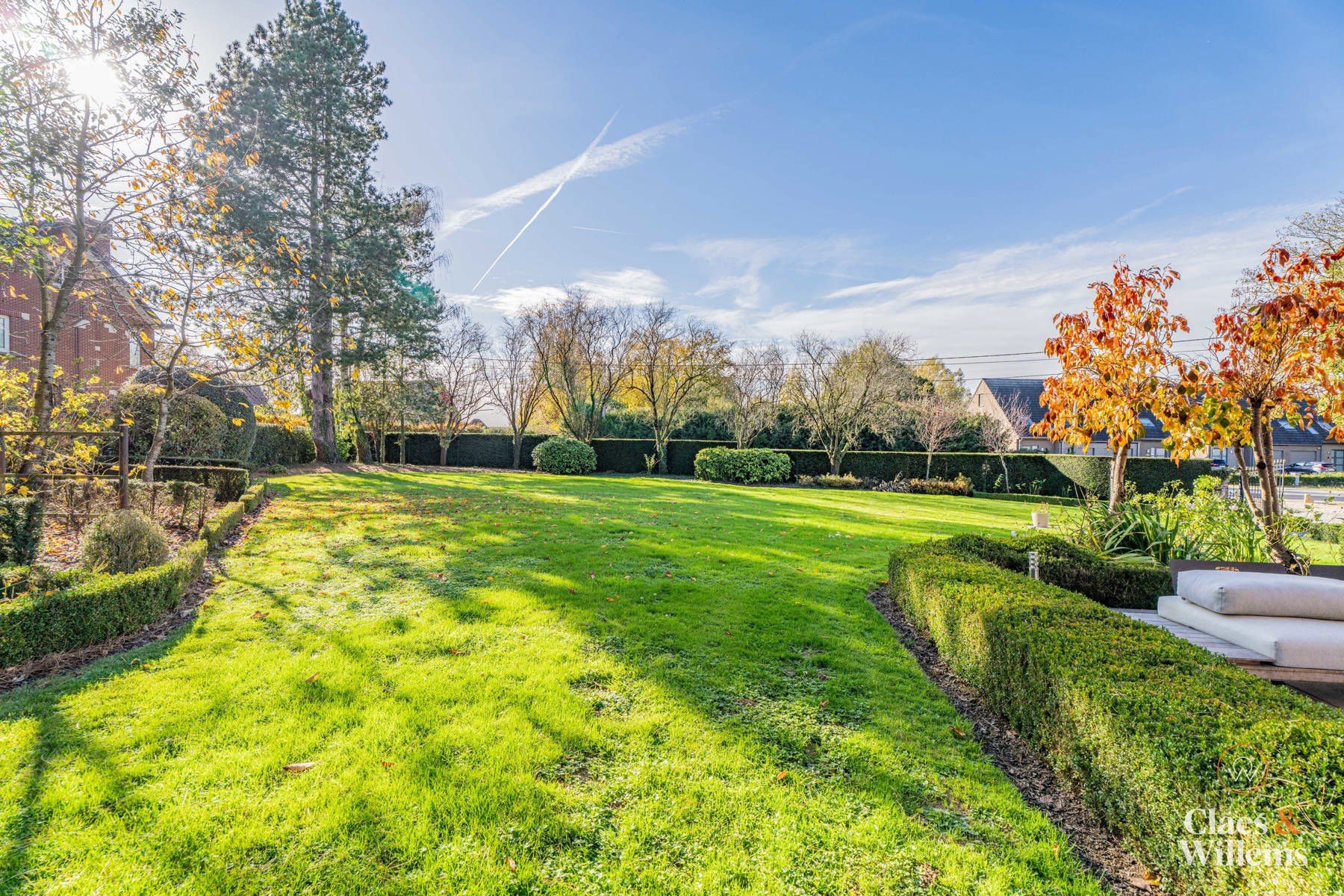 Ruime gezinswoning met praktijk- of kantoorruimte foto 6