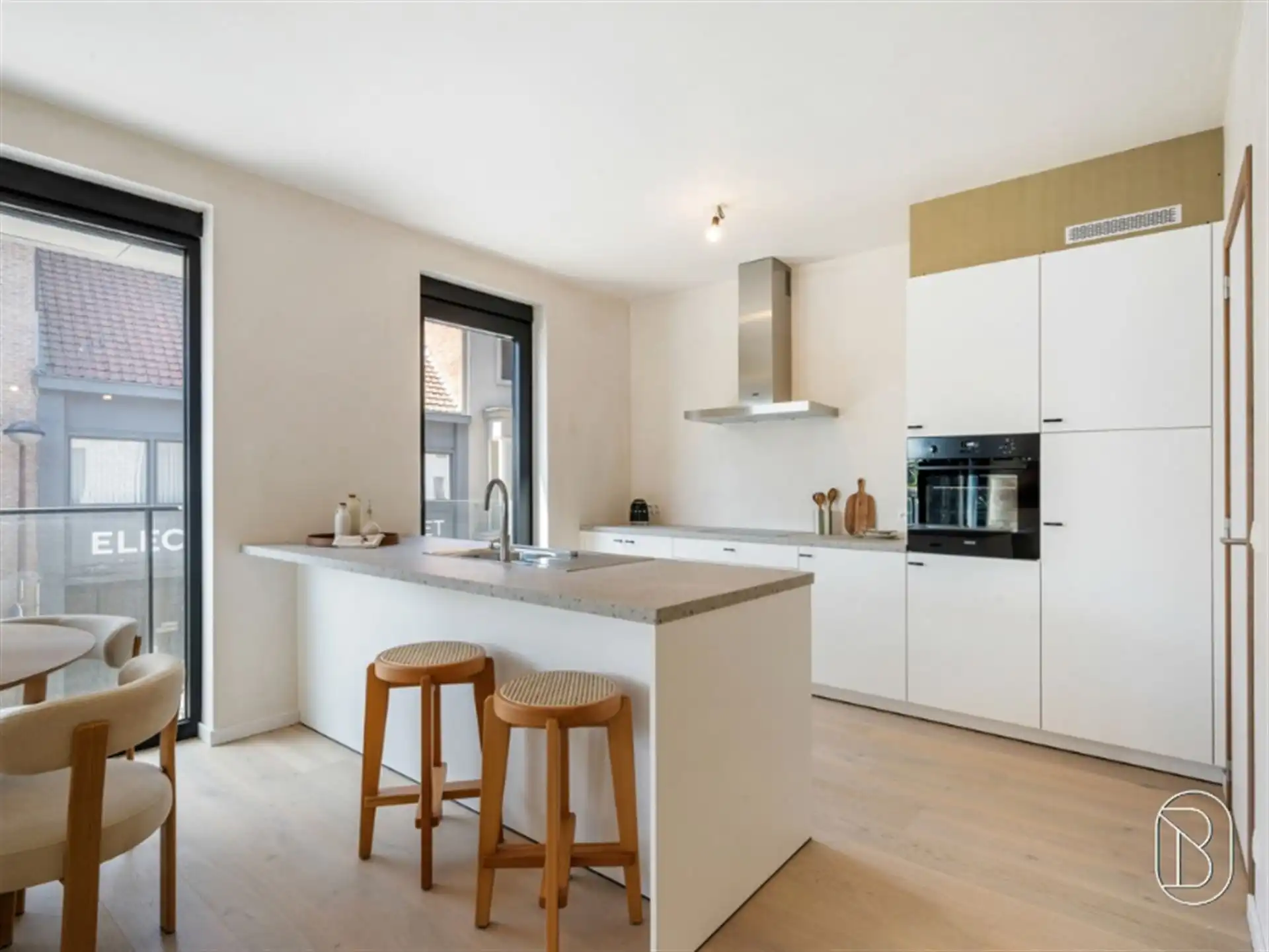 Mooie appartementen met terras + handelspand op topligging foto 5