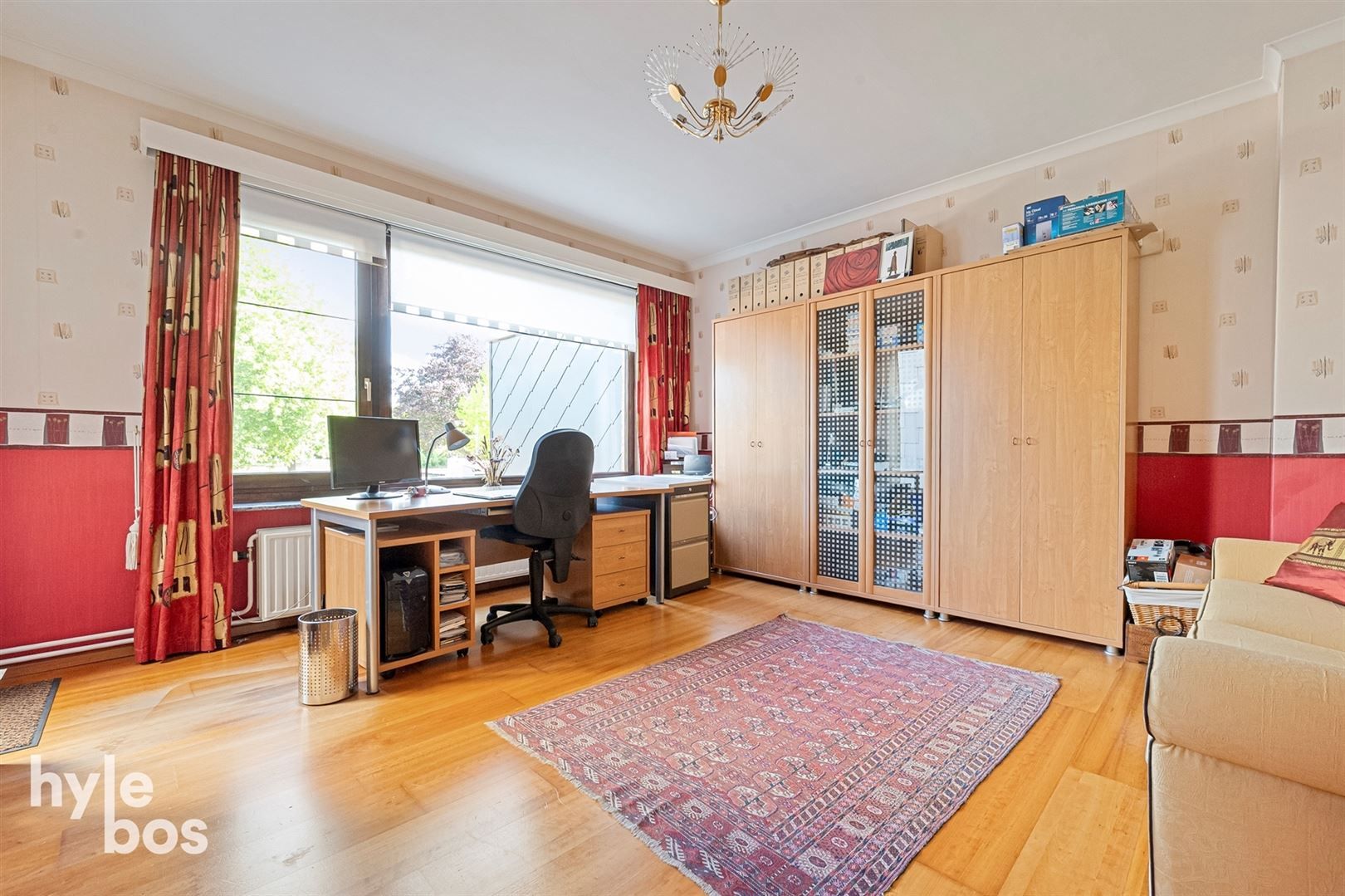 Stijlvolle ruime woning met praktijk & stadstuin foto 13