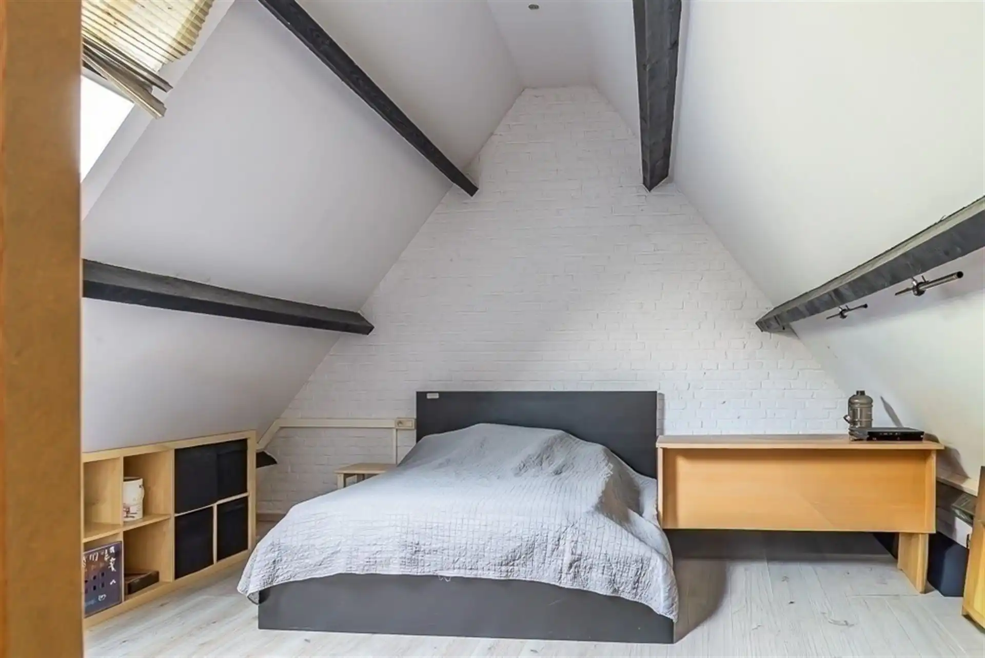 Karakteristiek handelshuis met ruime bovenwoning op toplocatie nabij Maasmechelen foto 48