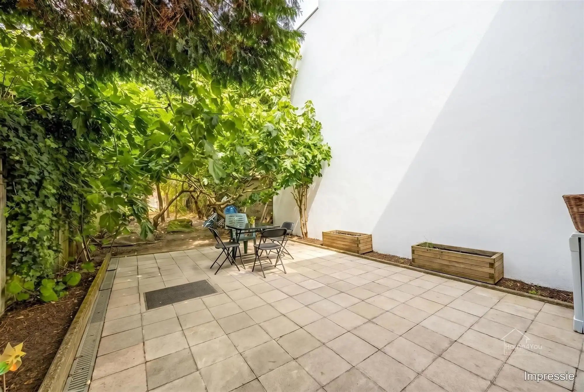 Handelshuis  met 4 woonentiteiten en tuin foto 8