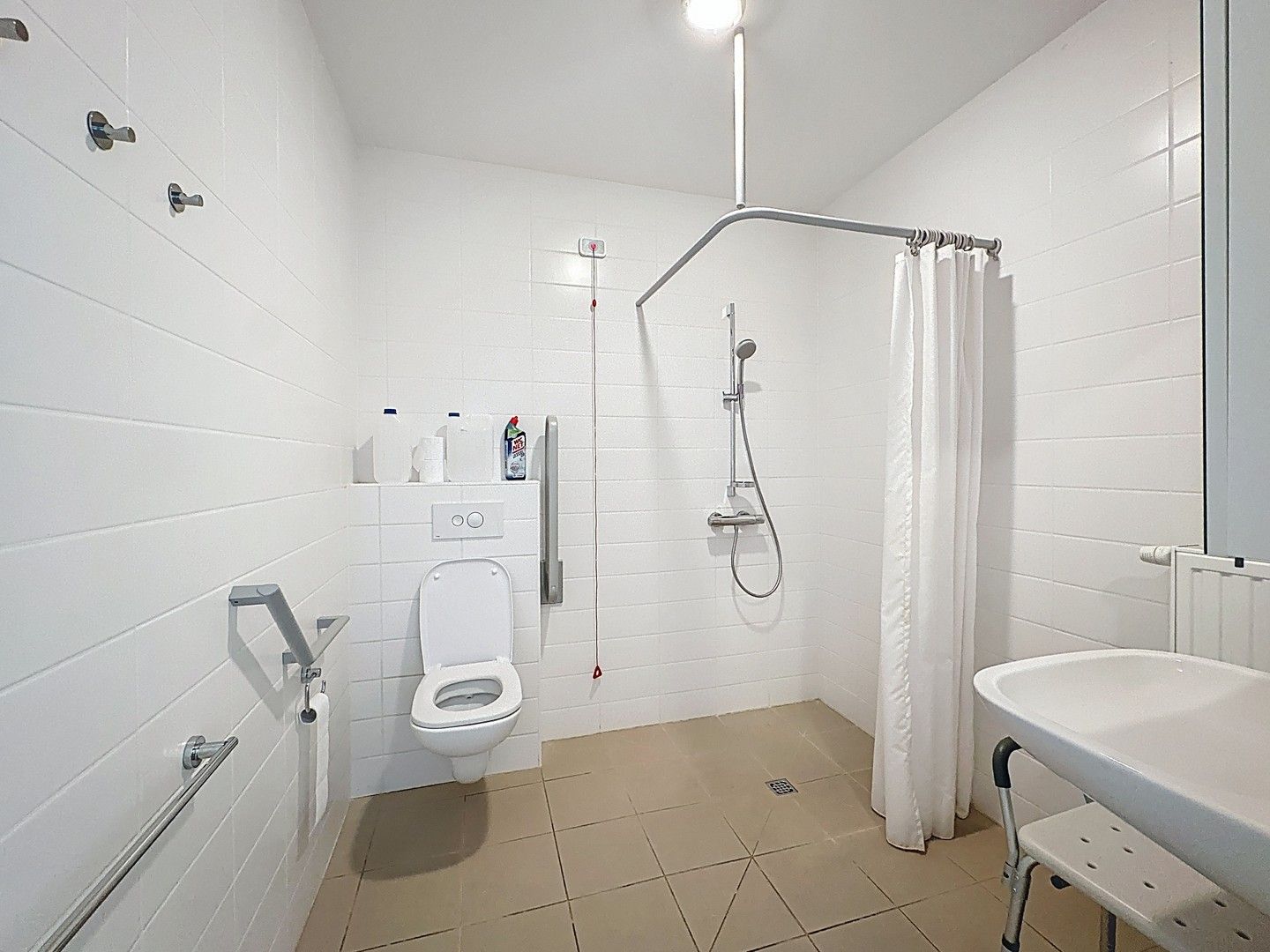 Ruime assistentiewoning in een groene oase van rust. foto 7