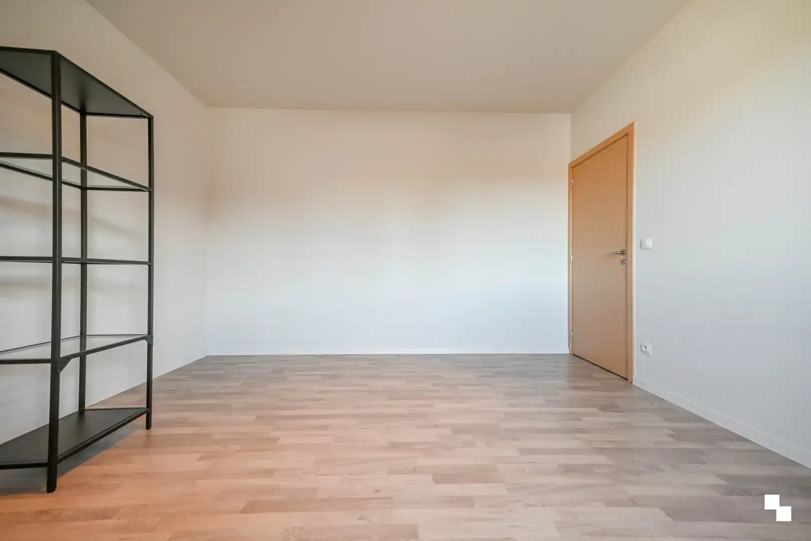 Ruim appartement met drie slaapkamers & garagebox foto 17