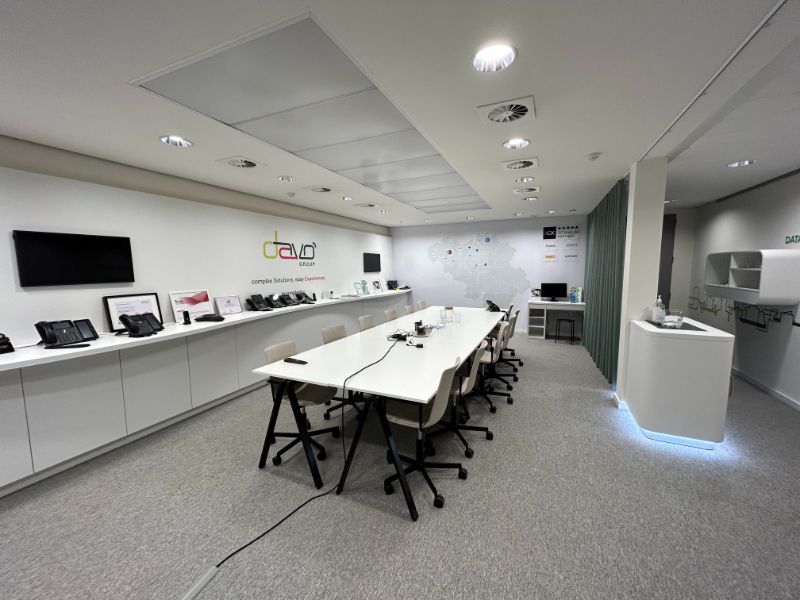 Magazijn (1.104 m²) met kantoorruimte (206 m²) – op toplocatie The Loop foto 9