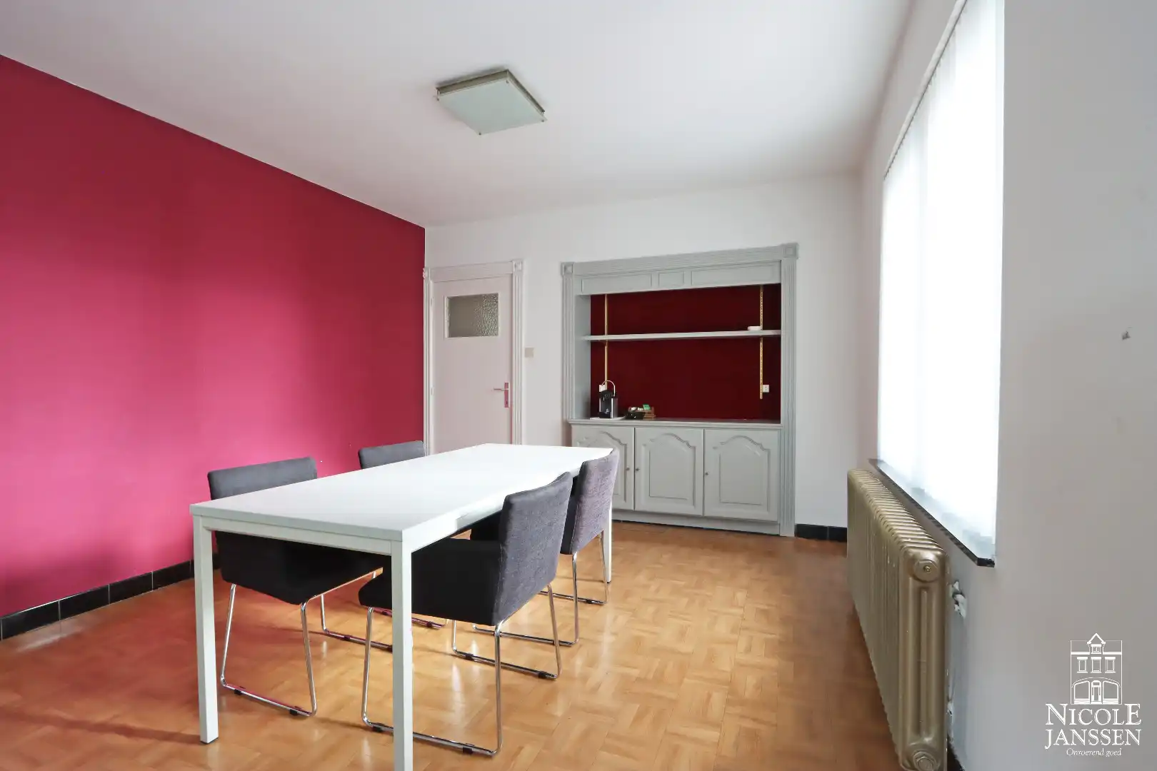 Handelspand met grote loods en bovengelegen woonst net buiten het centrum van Maaseik foto 17