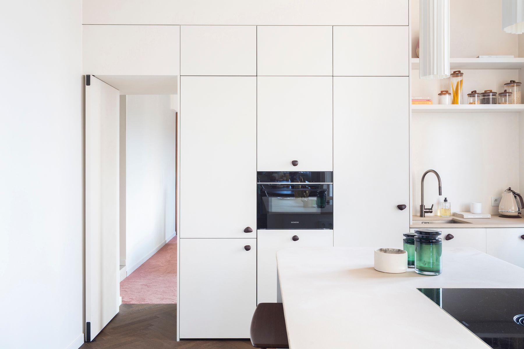 Pure elegantie in het hart van de Markgravewijk foto 10