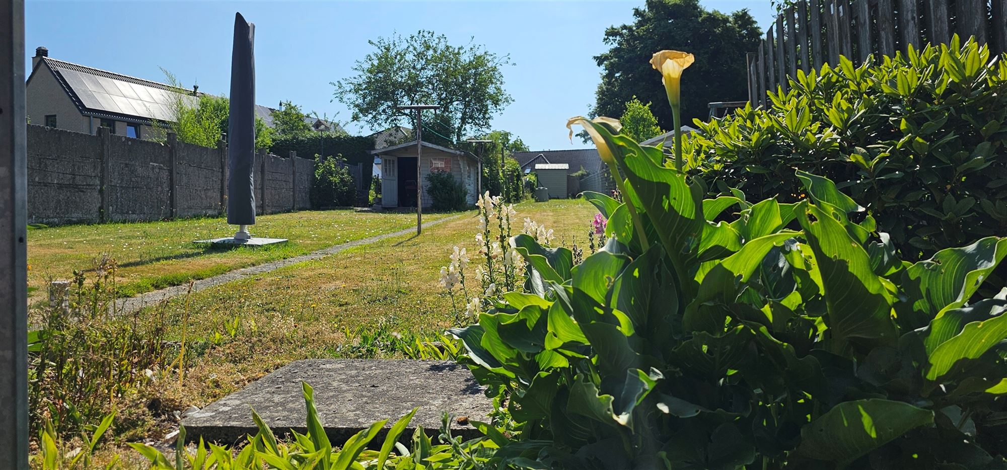 VERZORGDE WONING MET GROTE GARAGE & BOUWGROND foto 11