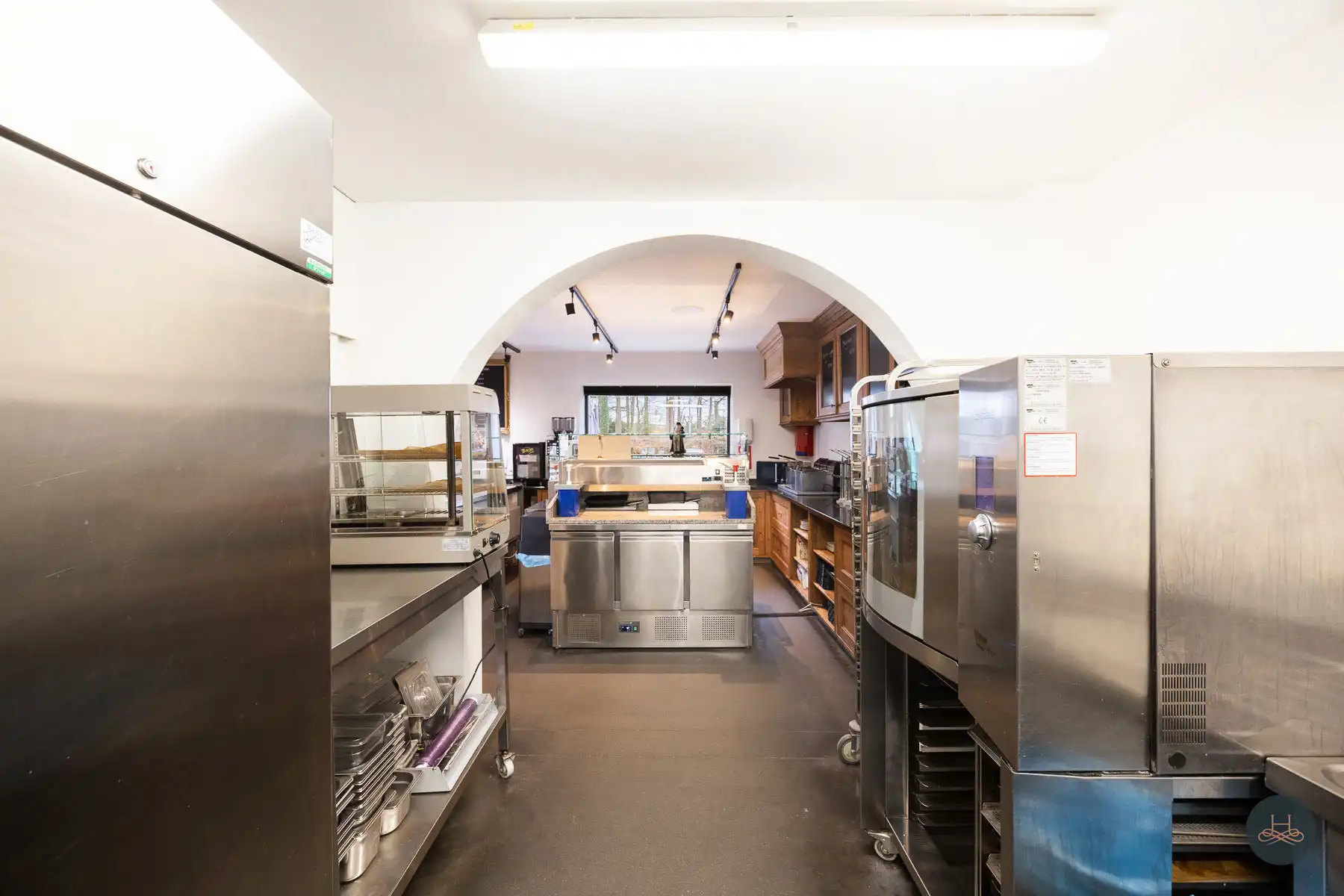 Broodjeszaak op strategisch zeer aantrekkelijke locatie foto 15