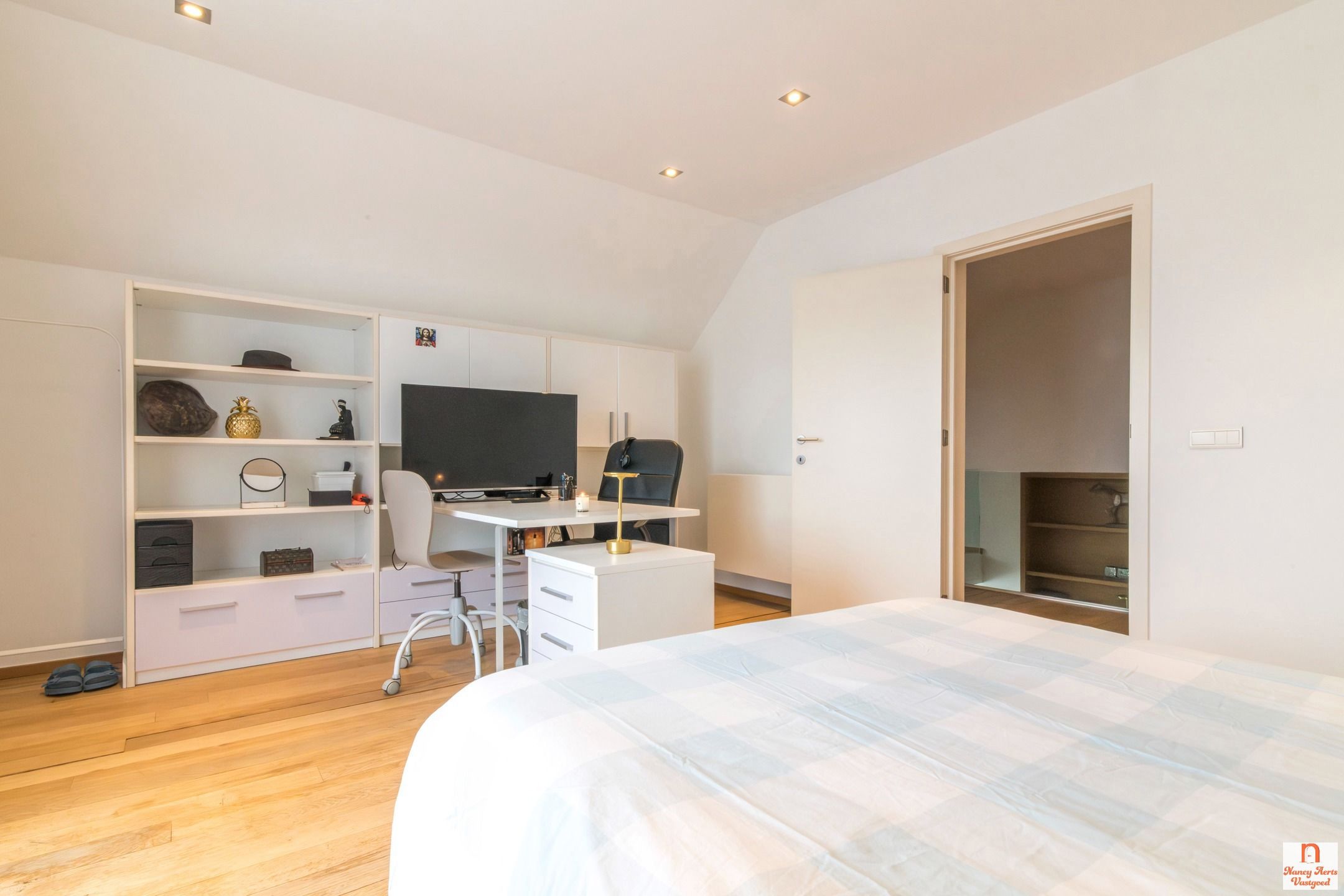 Een unieke woonbeleving op een idyllische plek in Koersel foto 18