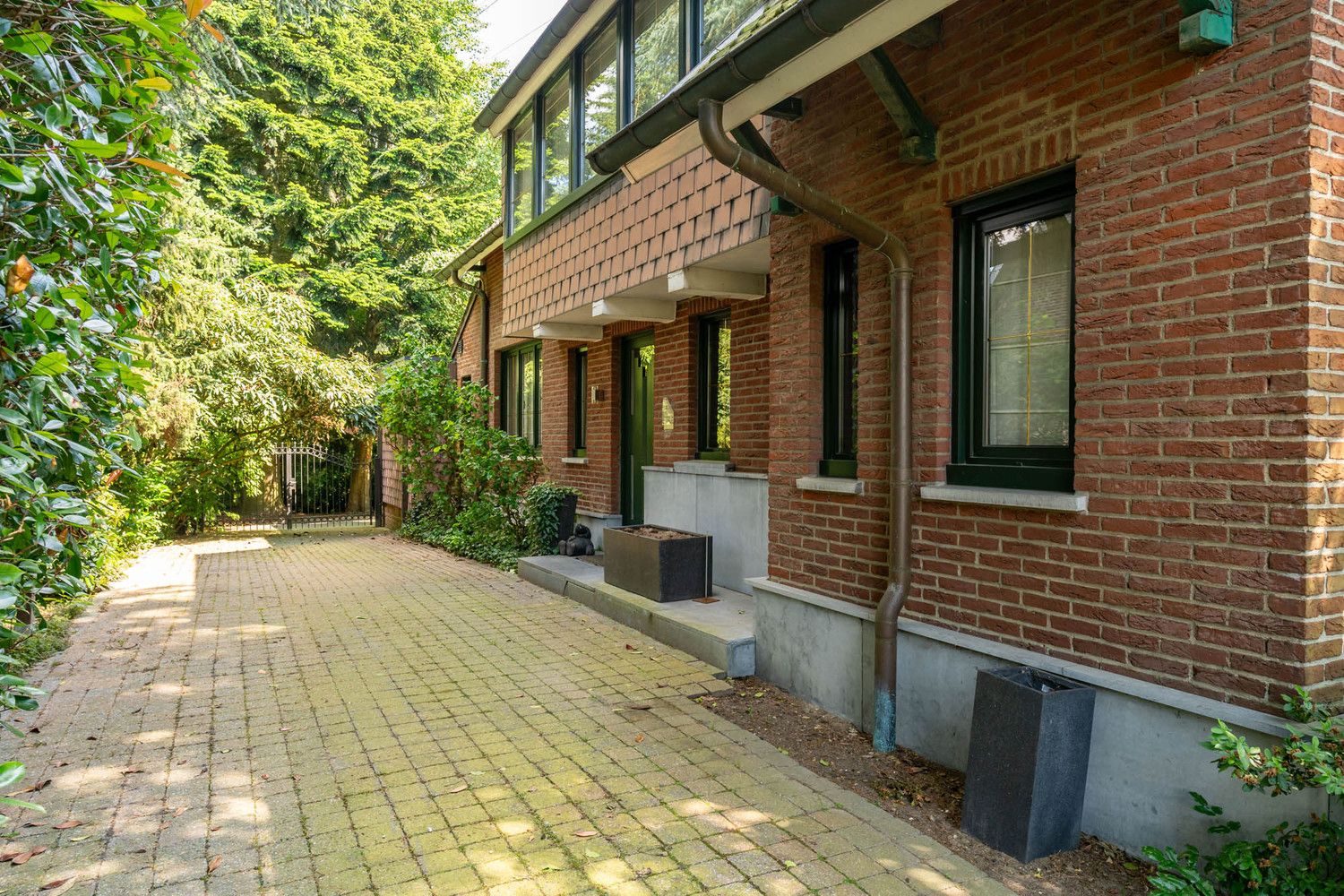 Karaktervolle woning met groene tuin (13,82 are!) foto 6