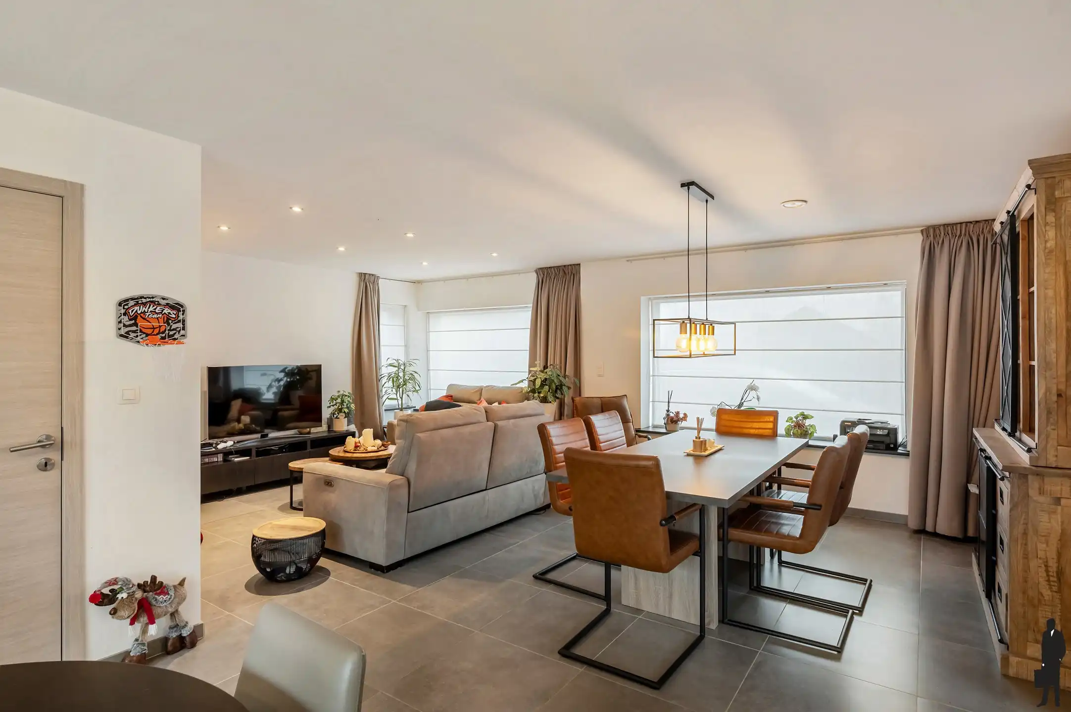 Charmante woning met prachtige tuin foto 10