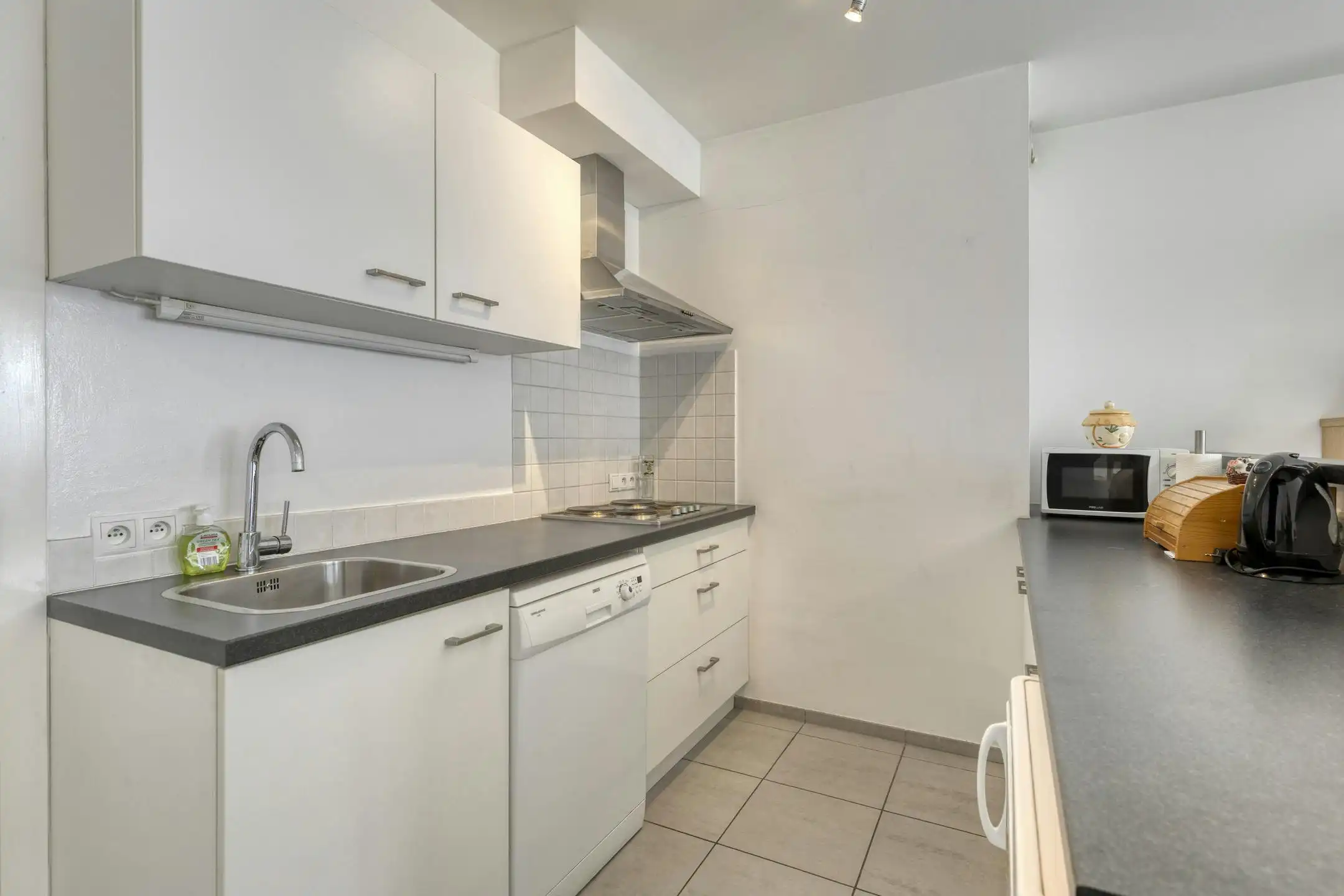 Recent, instapklaar appartement met 2 slaapkamers in Boom foto 4