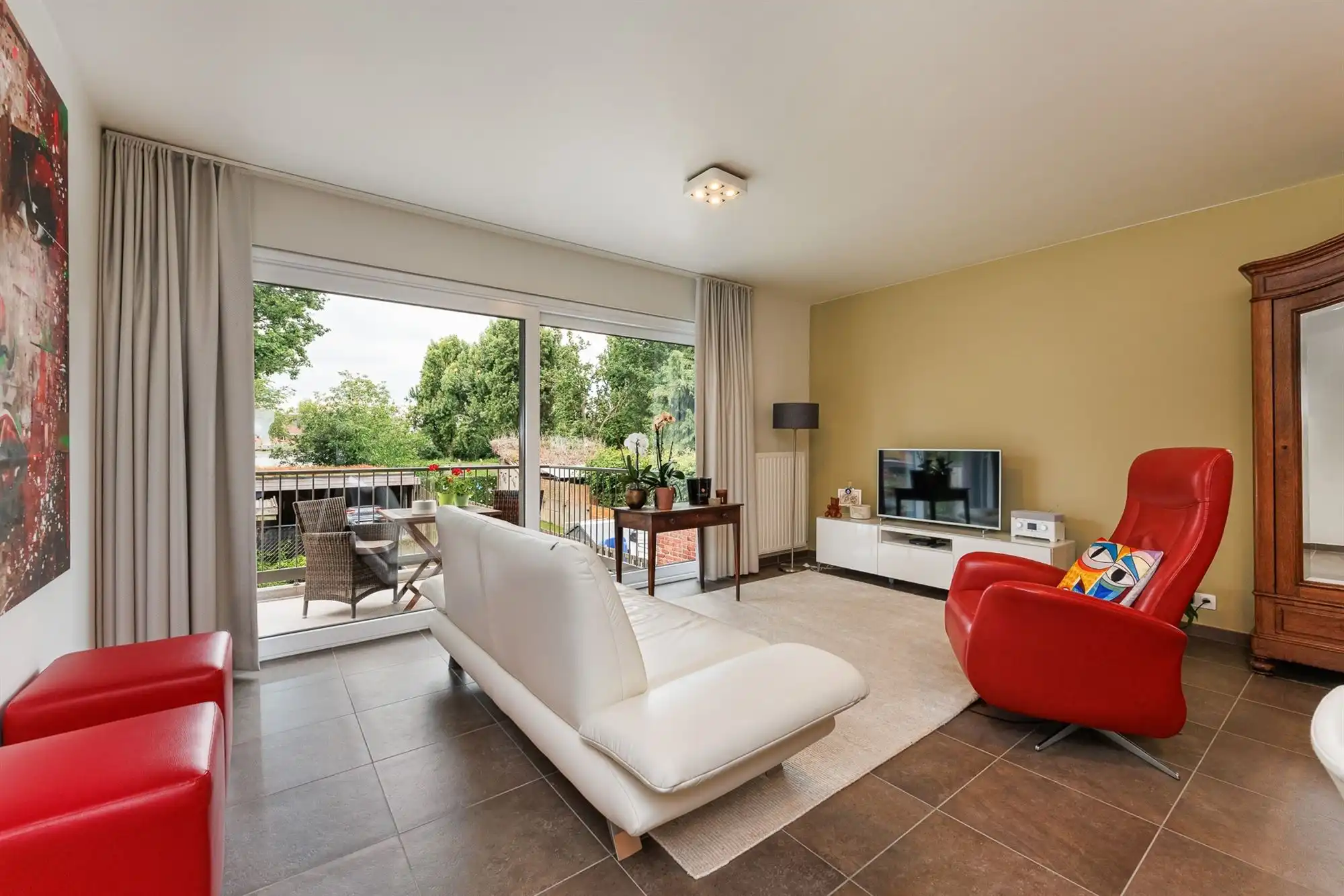 Energiezuinig appartement in centrum Burcht met terras foto 4