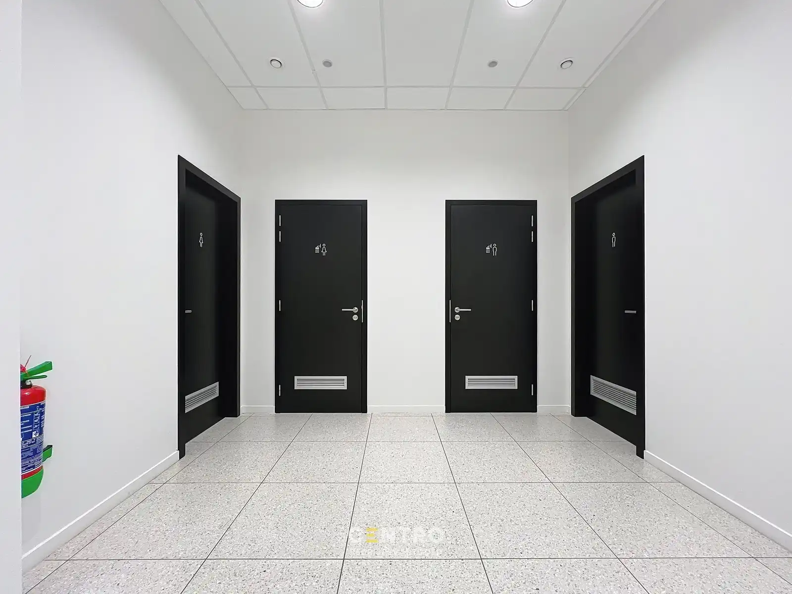 Modern kantoor (± 825 m²)  met 20 ondergrondse  parkeerplaatsen op een rustige, vlot bereikbare locatie te Roeselare (Noordhof), ideaal voor vrije beroepen en zelfstandigen. foto 39
