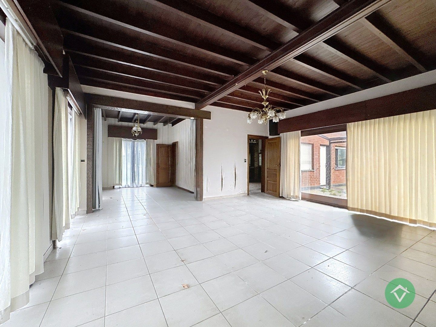 Alleenstaande woning met 4 slaapkamers te Koekelare foto 9