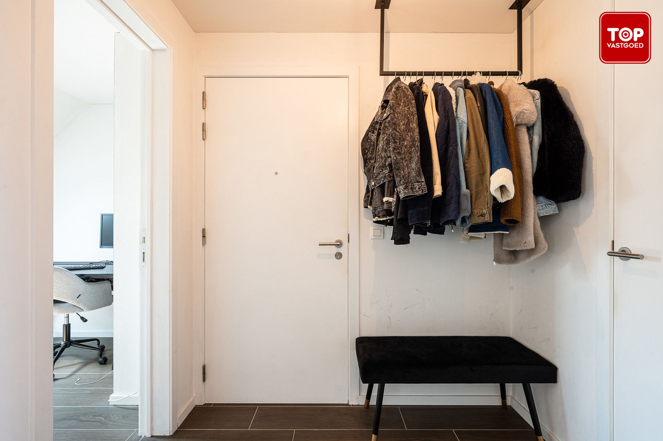 Instapklaar appartement (2019) met 2 slaapkamers en terras. foto 4