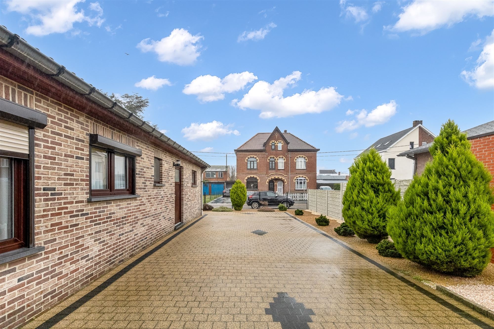 PERFECT ONDERHOUDEN GELIJKVLOERSE WONING OP VOLLEDIG OMHEIND EN AANGELEGD PERCEEL TE LEOPOLDSBURG foto 14