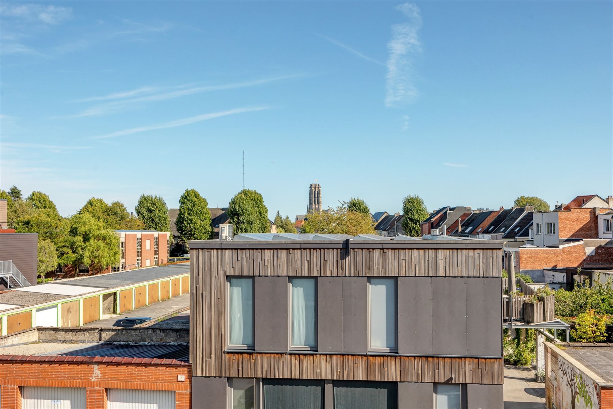 Lichtrijk appartement met uniek uitzicht foto 5