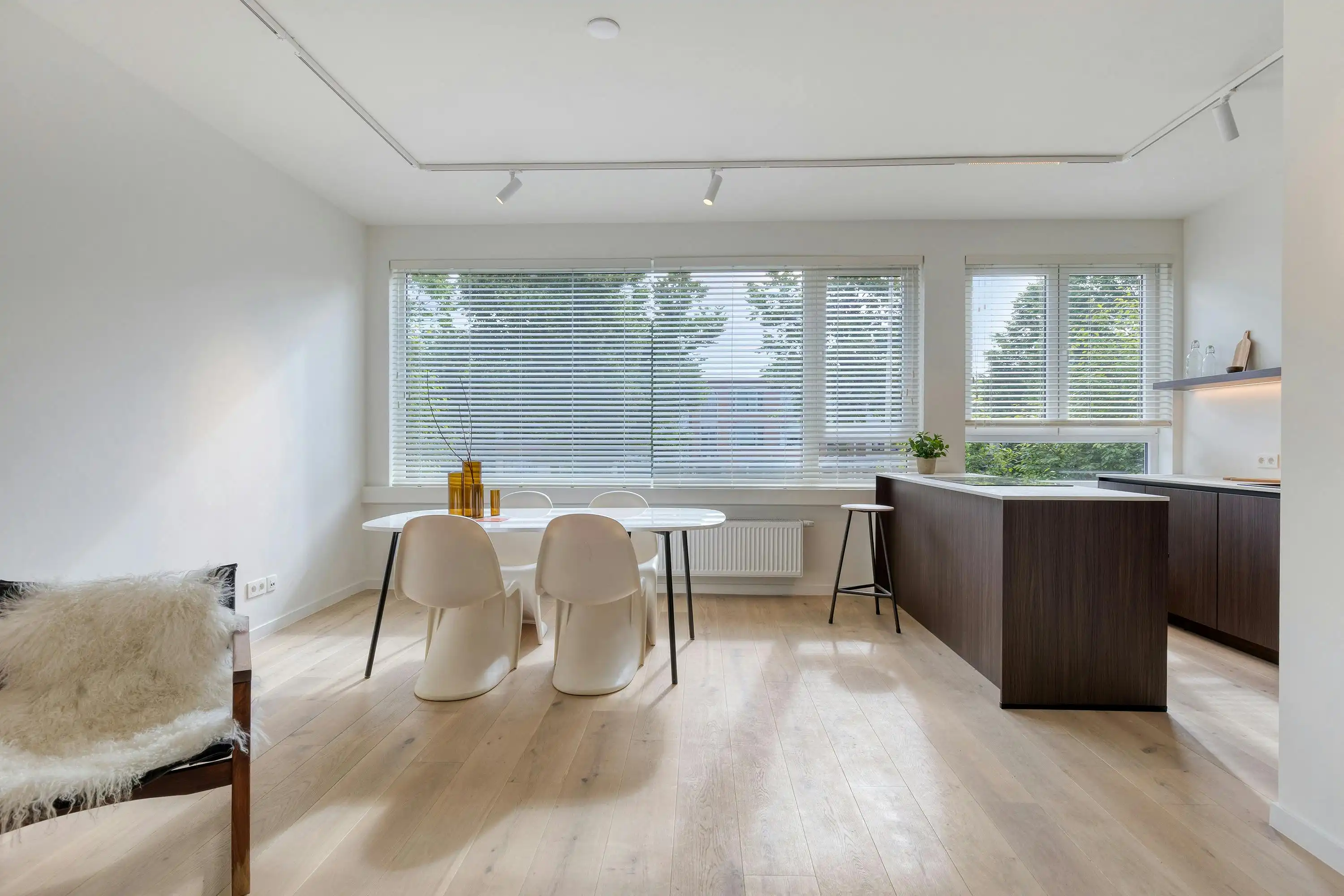 Luxueus 3-slaapkamerappartement met terras te koop in Wilrijk foto 3