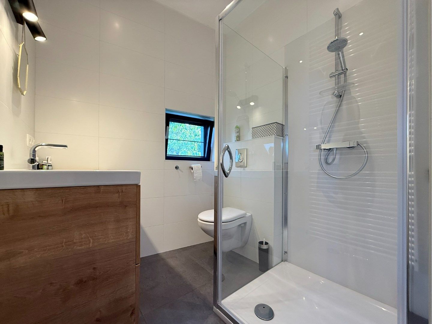 Ruime en lichtrijke woning met doordachte indeling en moderne afwerking foto 22