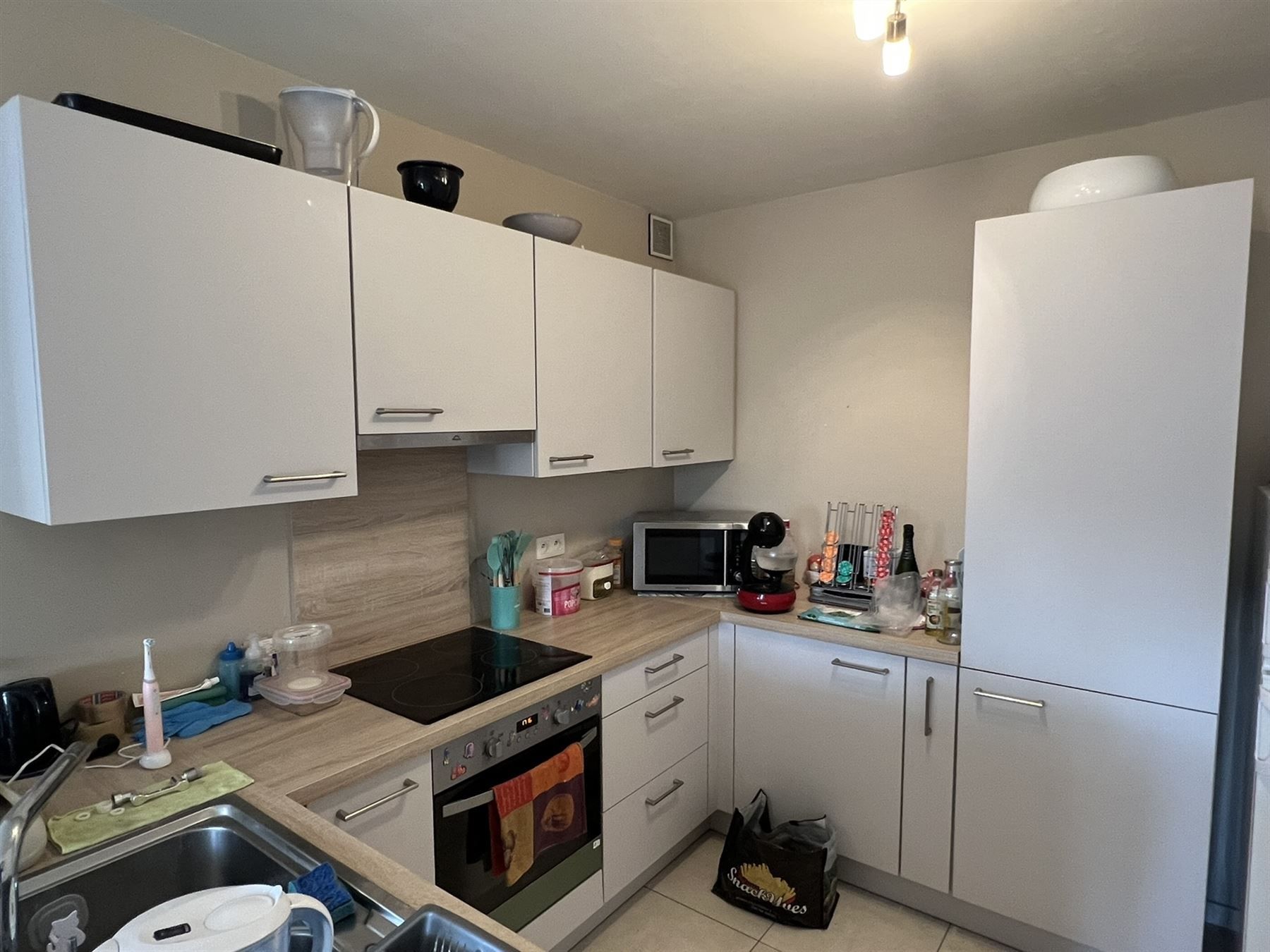 Instapklaar en energiezuinig appartement met 2 slaapkamers, terras en parking foto 10