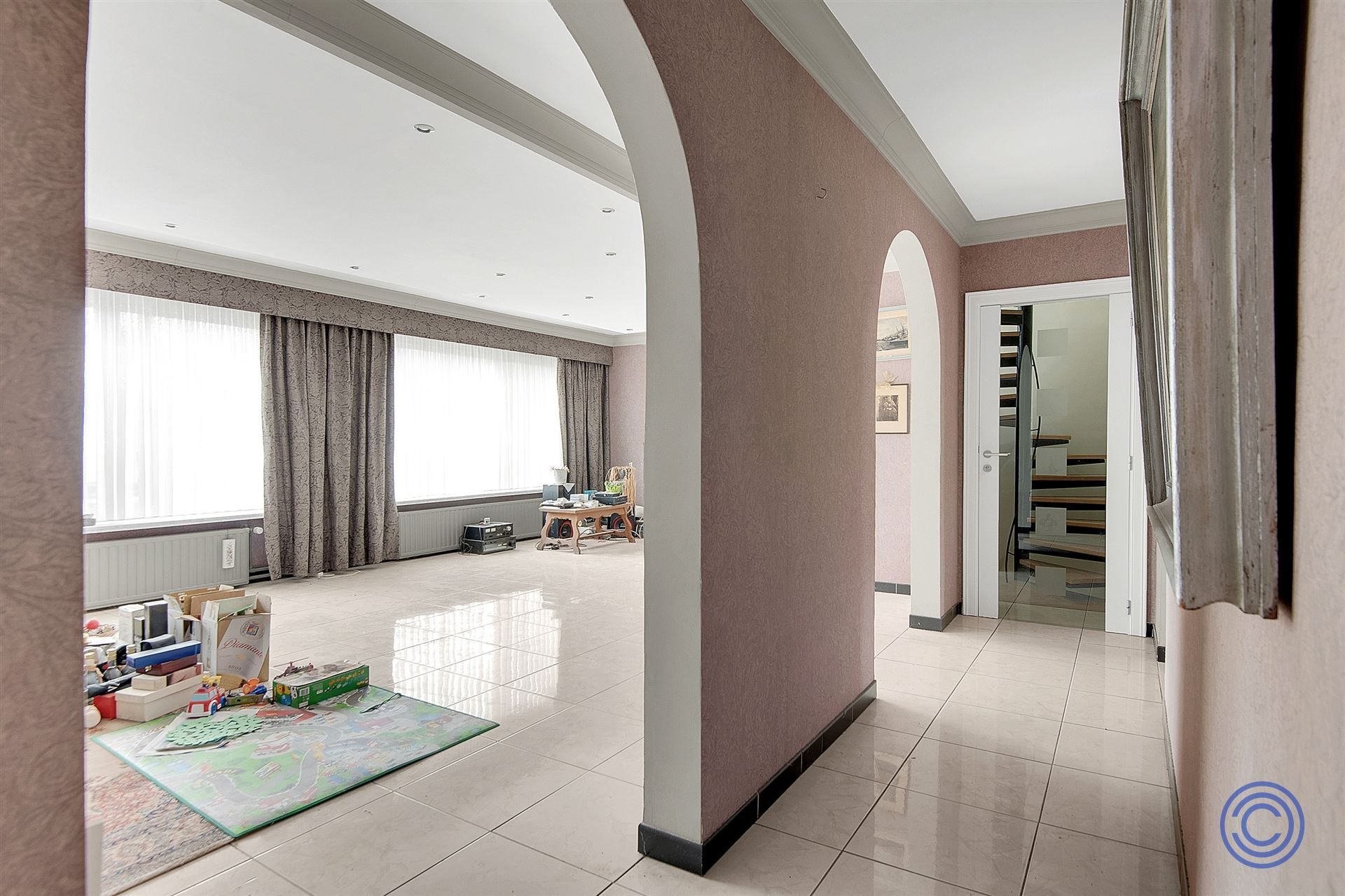 Gebouw ca. 420m² met verschillende ontwikkelingsmogelijkheden foto 17