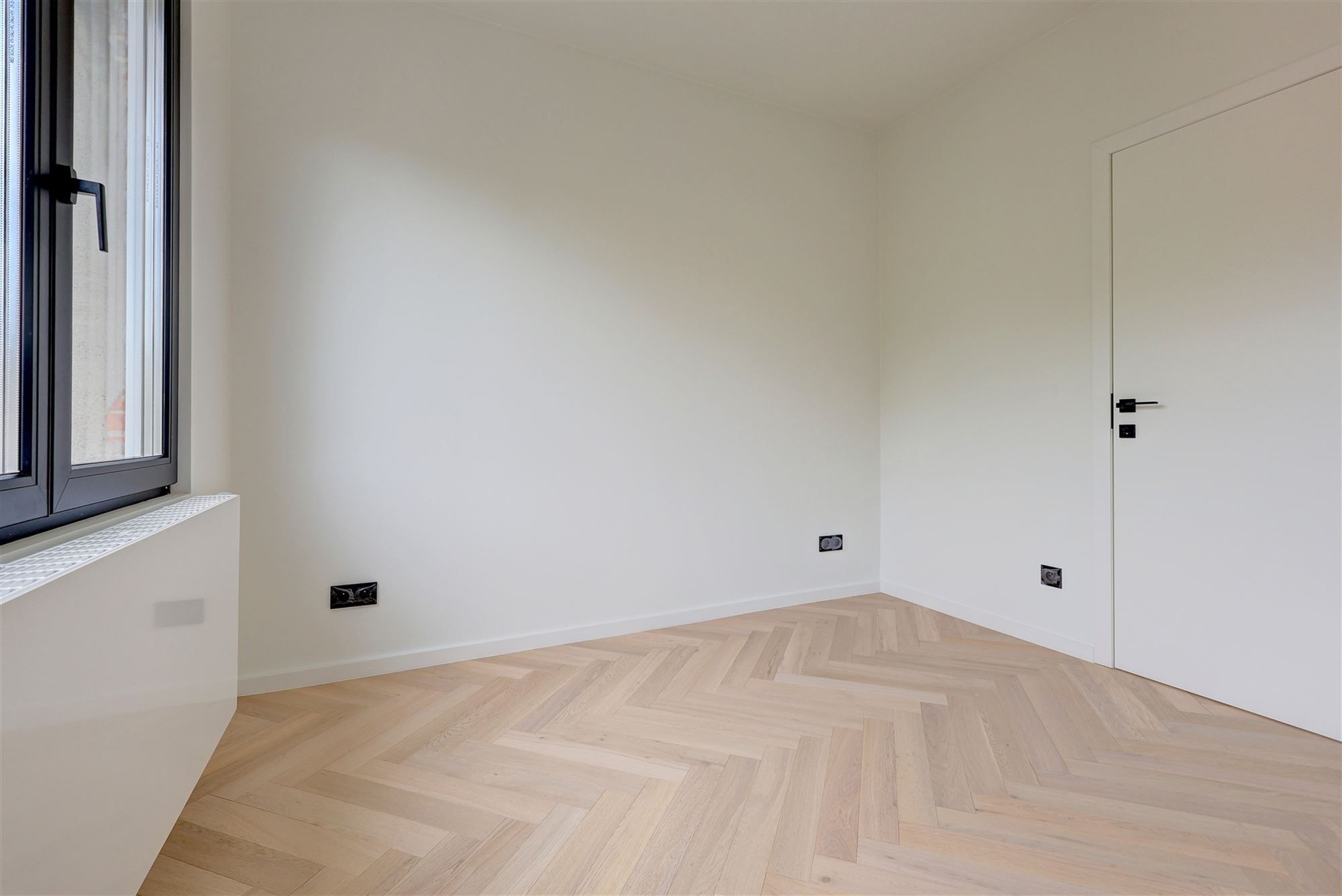 Prachtig gerenoveerd appartement vlakbij centrum Wilrijk foto 12