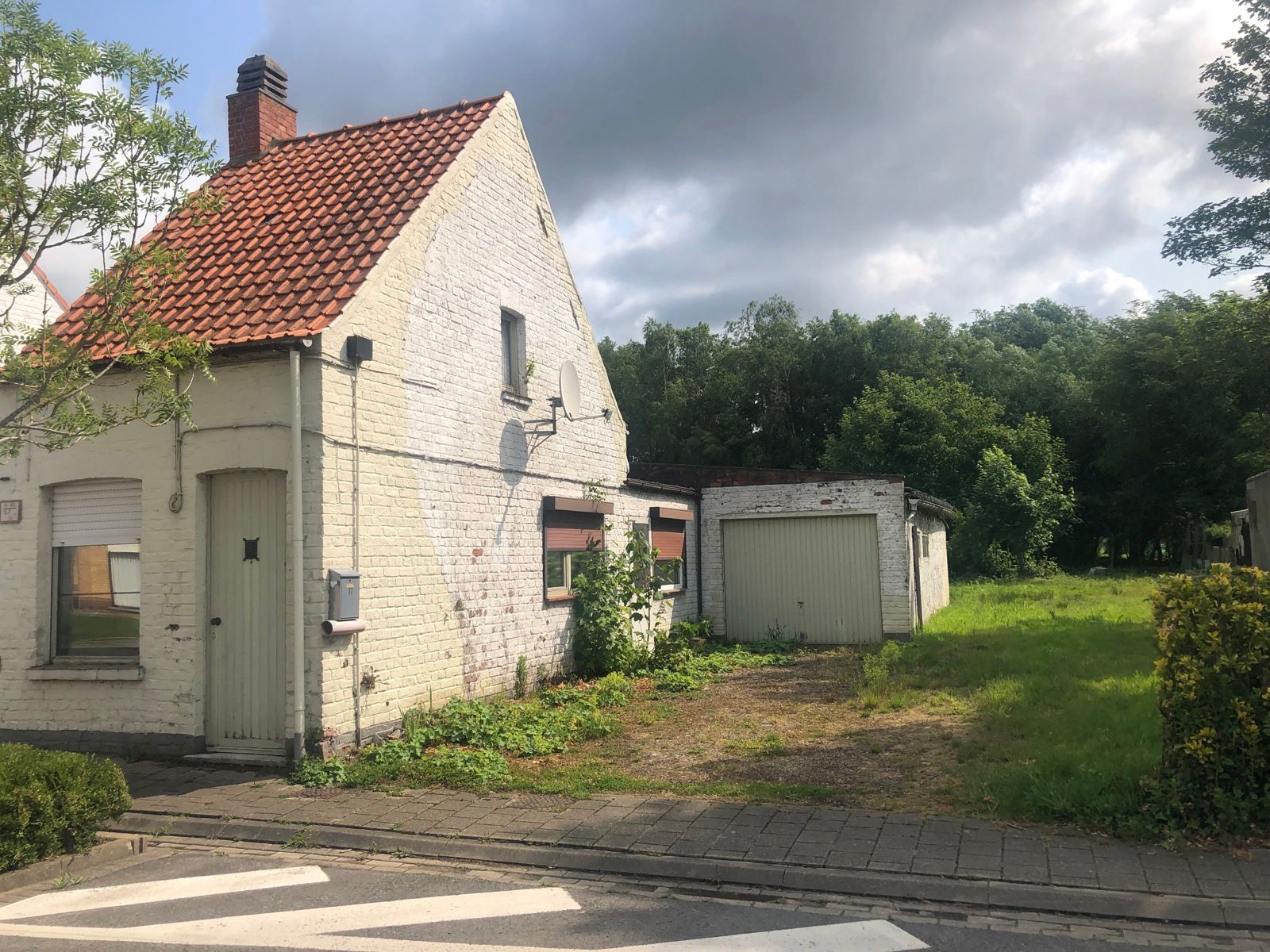 Rustig gelegen woonst op mooi woonperceel te koop in Bekegem foto 6