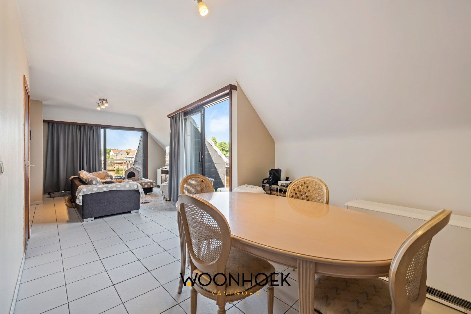 Hoofdfoto van de publicatie: 3-slpk dakappartement met 2 terrassen te Temse!