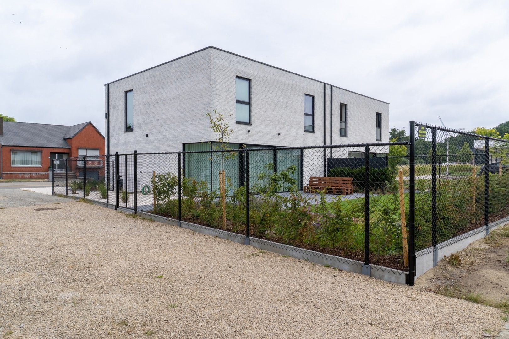 Halfopen nieuwbouwwoning gelegen te Diepenbeek foto 7