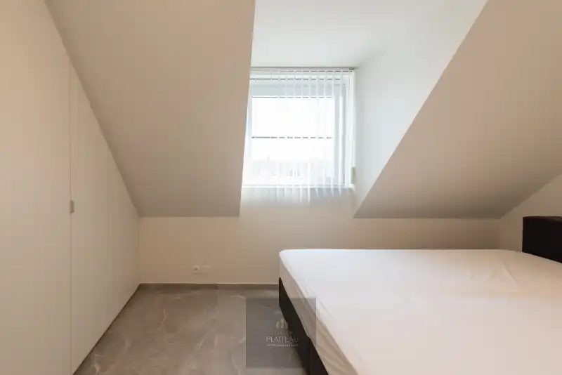 Instapklaar recent luxueus duplex-appartement met 2 terrassen in residentie Lectus IX. foto 23