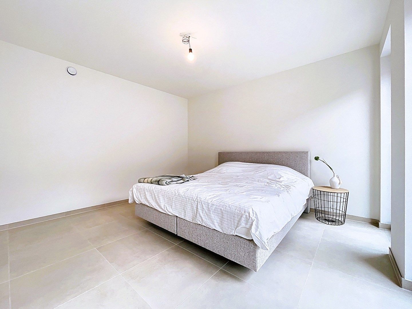 Modern en energiezuinig appartement op toplocatie in Roeselare foto 5