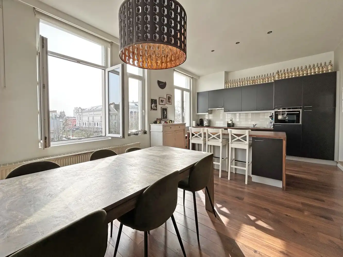 Duplex appartement met 3 slaapkamers en terras op toplocatie op ’t Zuid foto {{pictureIndex}}