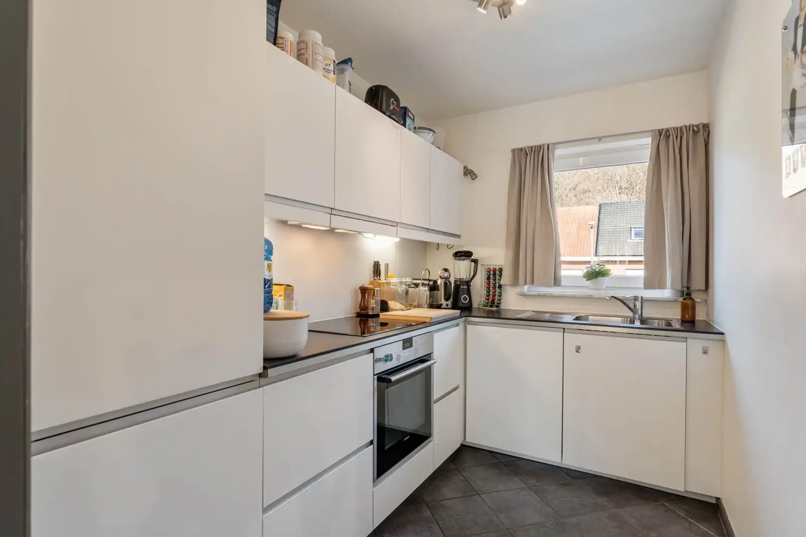 Appartement van 1994 met autostaanplaats te koop in Kessel-Lo foto 9