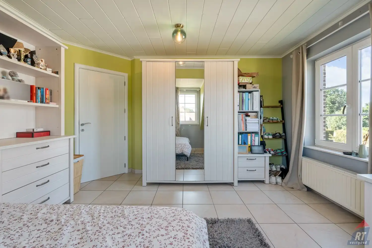 Zeer ruime, instapklare gezinswoning met  4 tot 5 slaapkamers foto 25