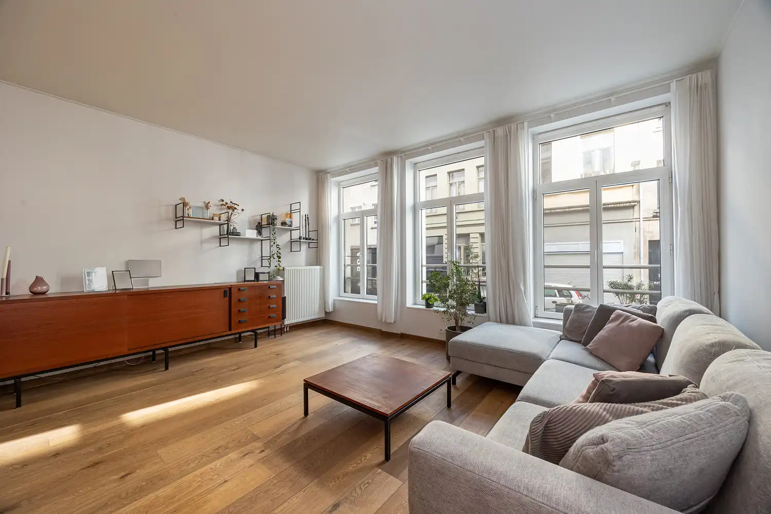 Ruim en energiezuinig appartement (139m²/ EPC B!) met terras in het modehart van Antwerpen aan de Nationalestraat foto 3