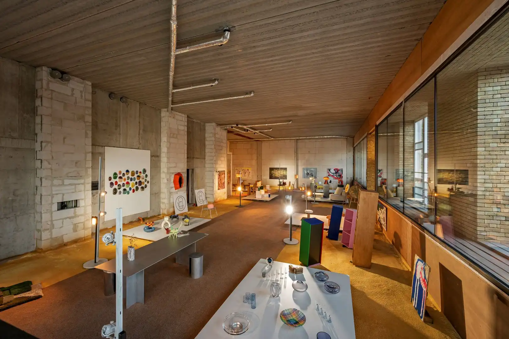 Unieke casco handelsruimte van 275m² met terras op een topligging aan de Broeltorens in Kortrijk foto 10