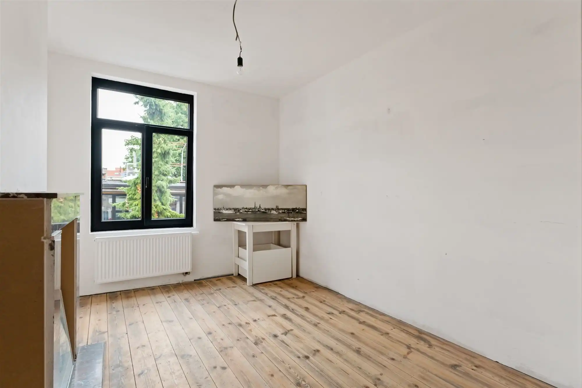 Huis met 5 slaapkamers en tuin, verder af te werken naar eigen smaak. foto 21