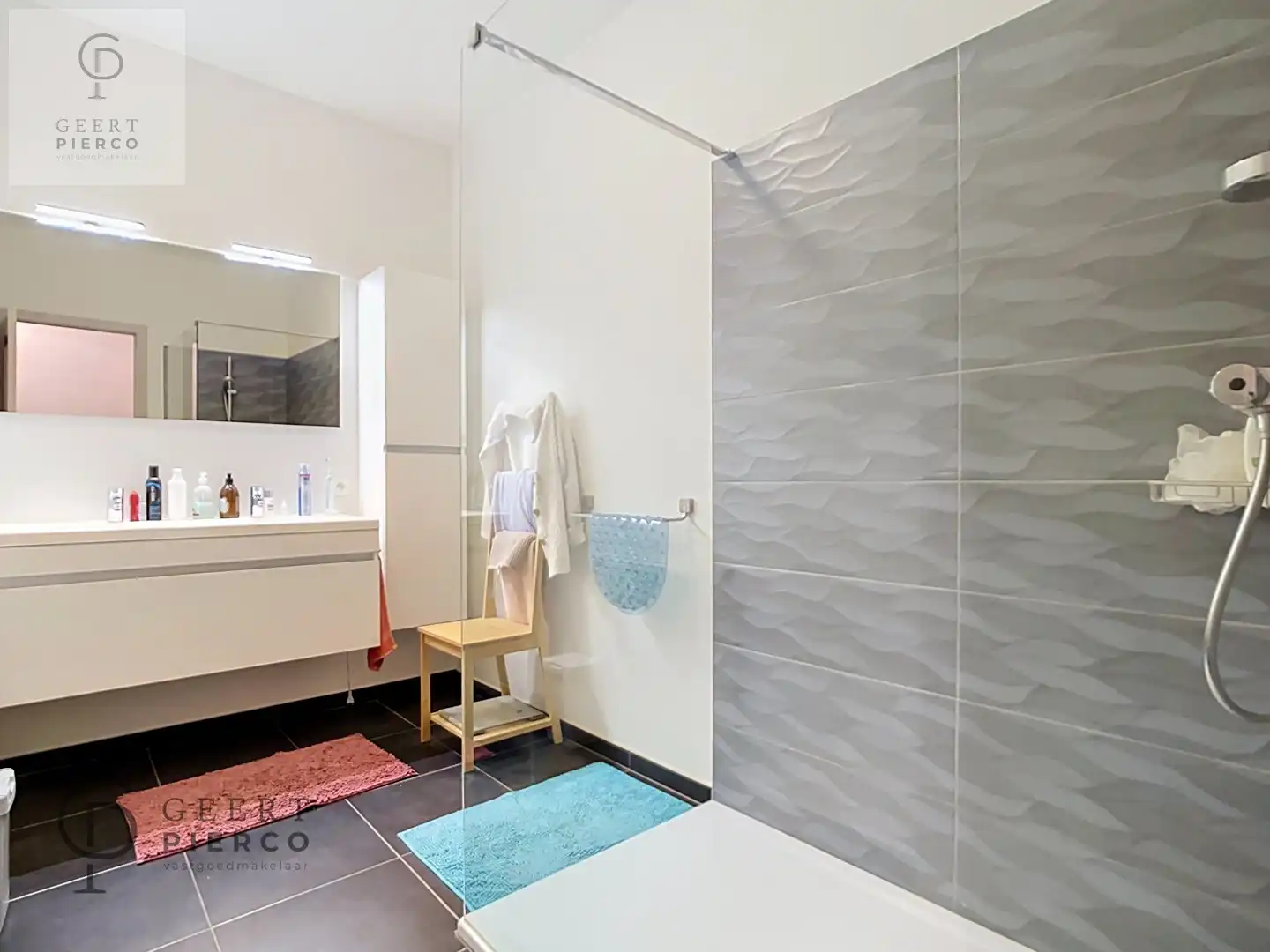Gelijkvloers appartement hartje Landen foto 11