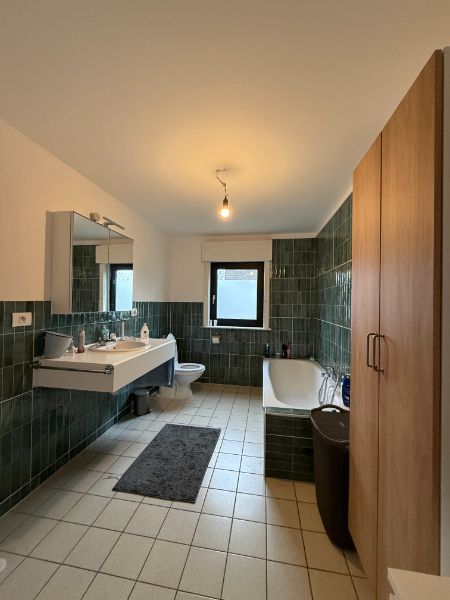 Instapklare halfopen woning met tuin nabij Sint-Pietersstation foto 15